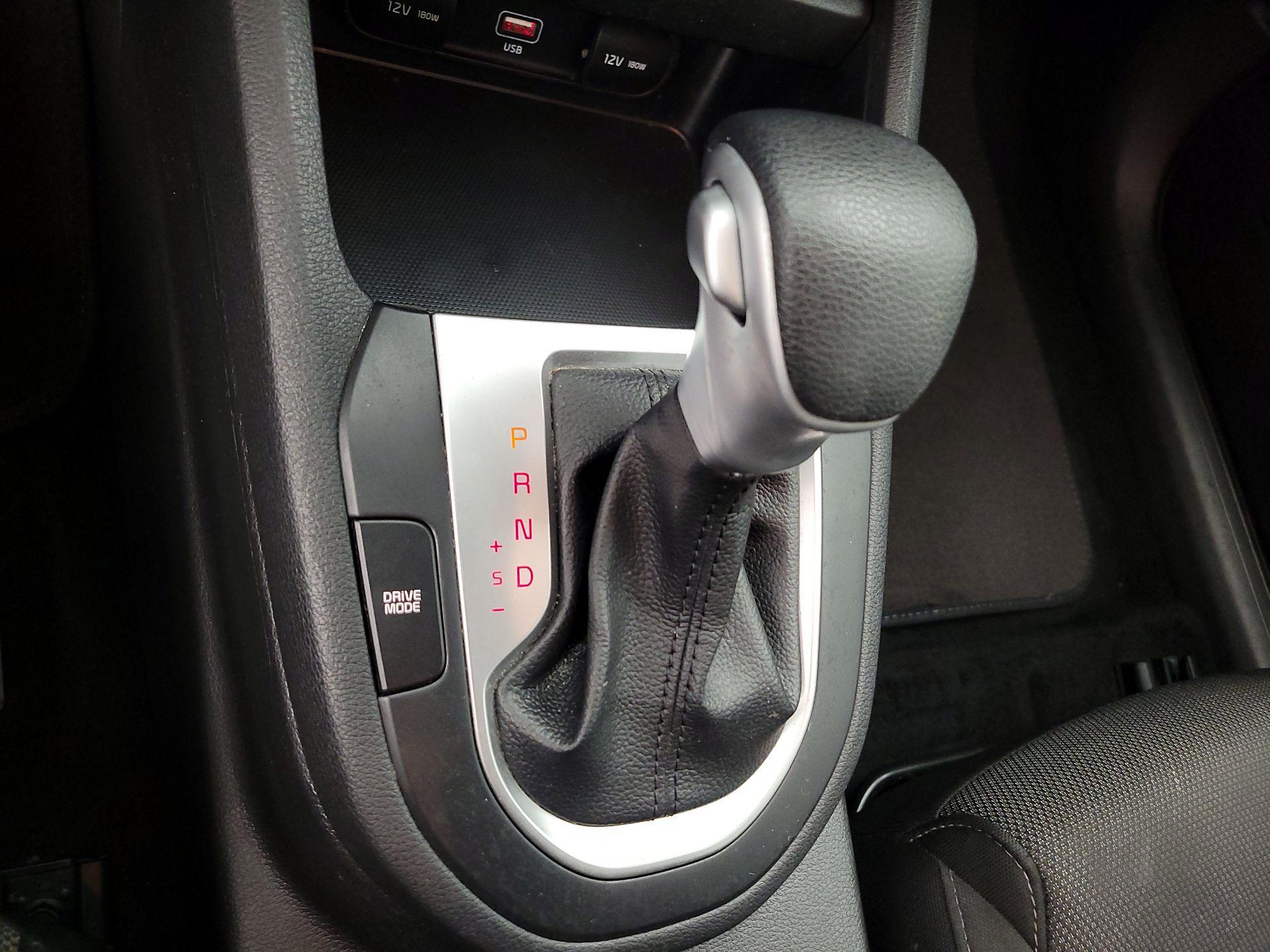 Thumbnail: 2023 Kia Forte - 17