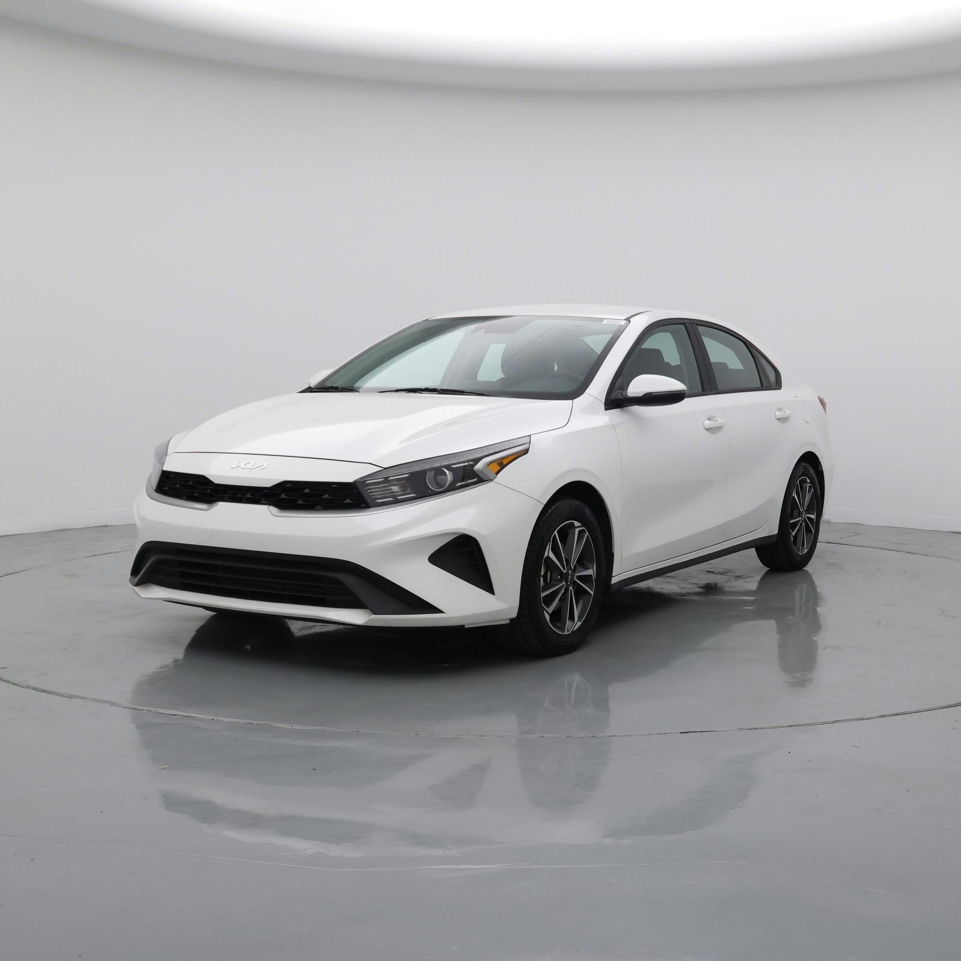 Thumbnail: 2023 Kia Forte - 4