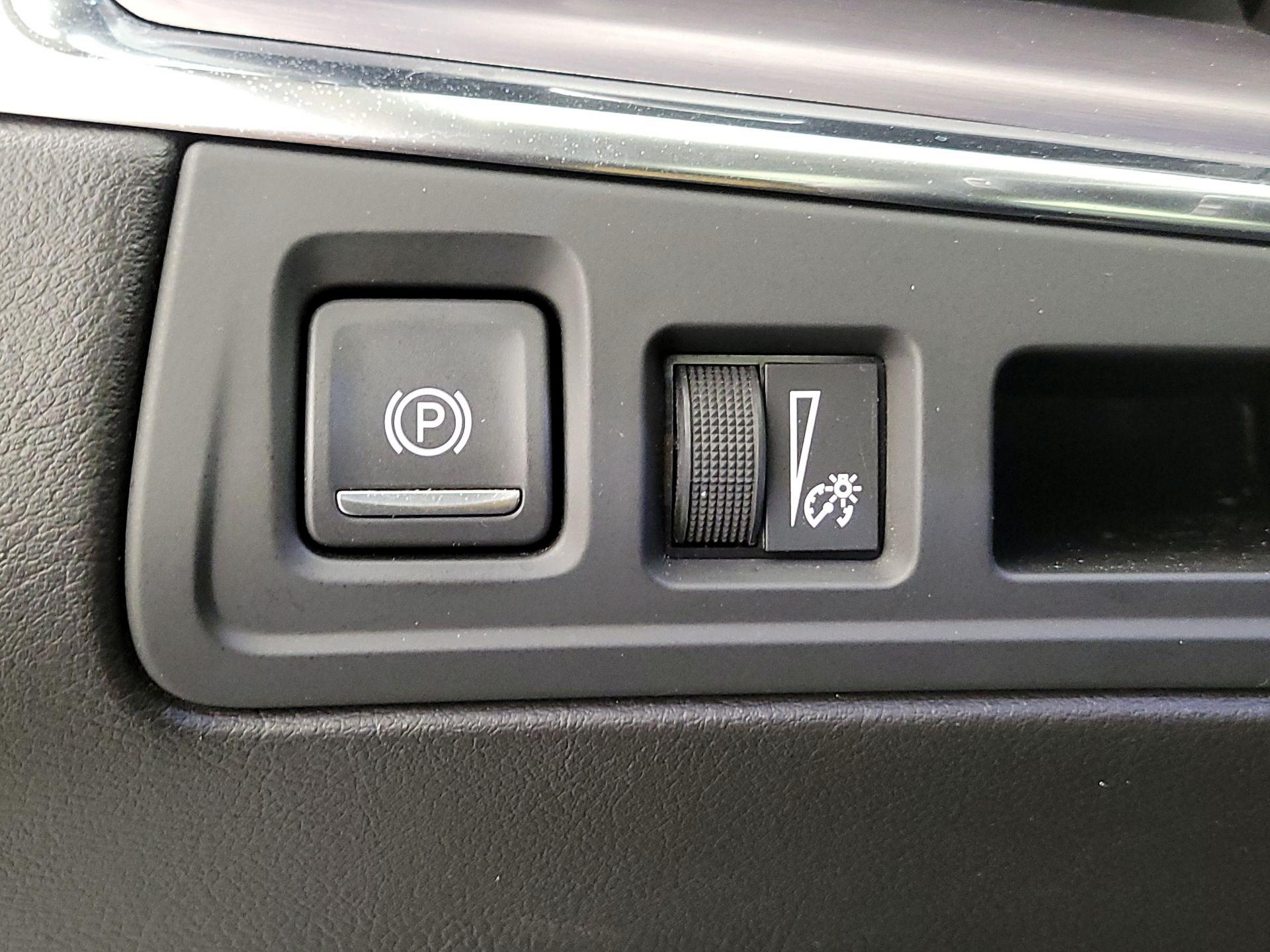 Thumbnail: 2019 Cadillac XT5 - 13