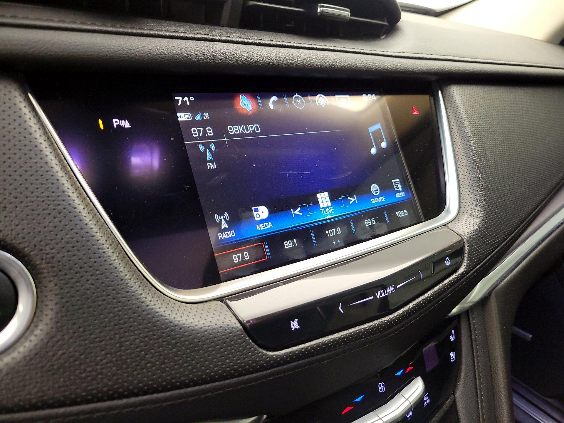 Thumbnail: 2019 Cadillac XT5 - 16