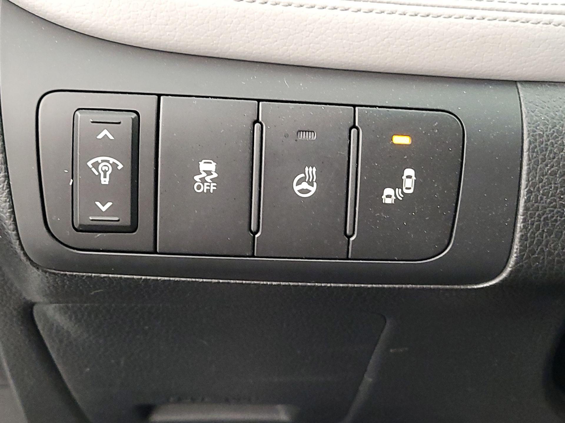 Thumbnail: 2014 Kia Optima - 13