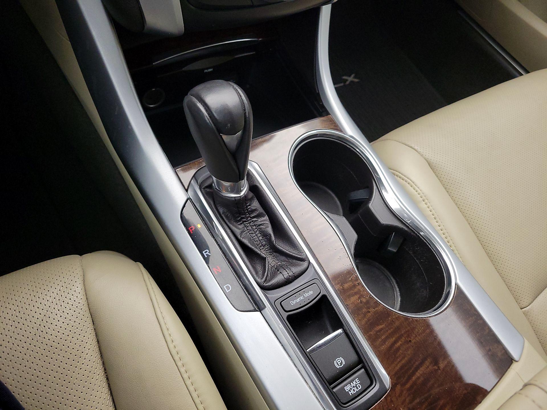 Thumbnail: 2018 Acura TLX - 18