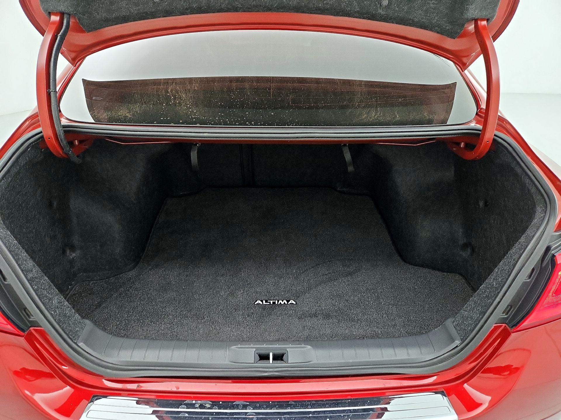 Thumbnail: 2016 Nissan Altima - 20