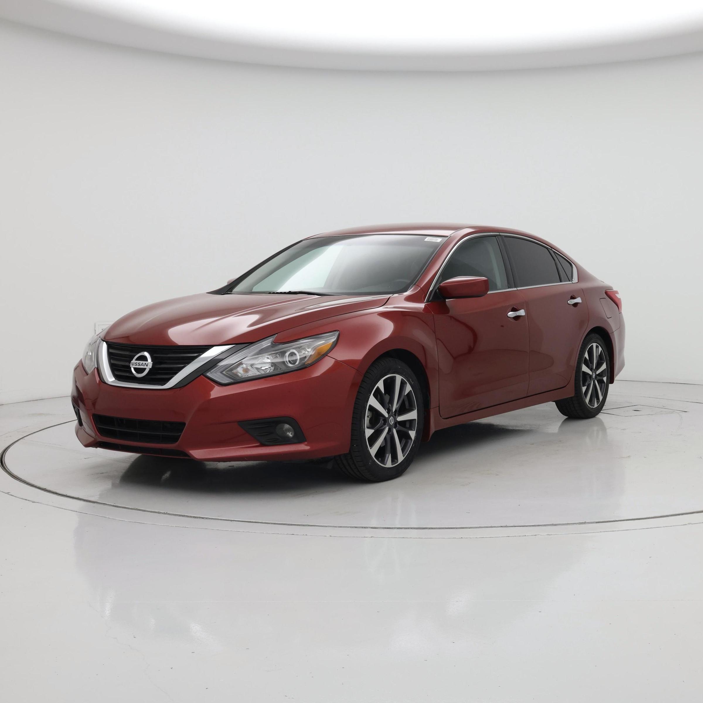 Thumbnail: 2016 Nissan Altima - 4