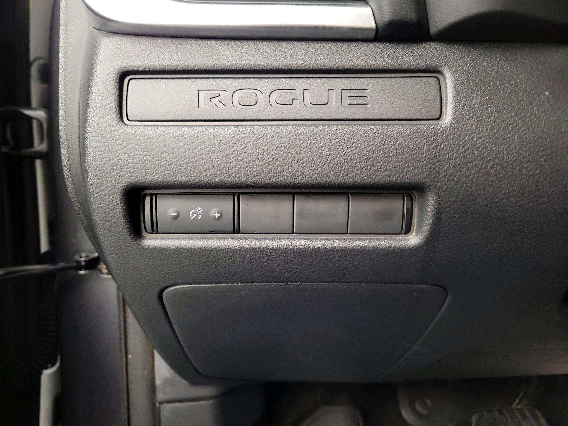 Thumbnail: 2023 Nissan Rogue - 13