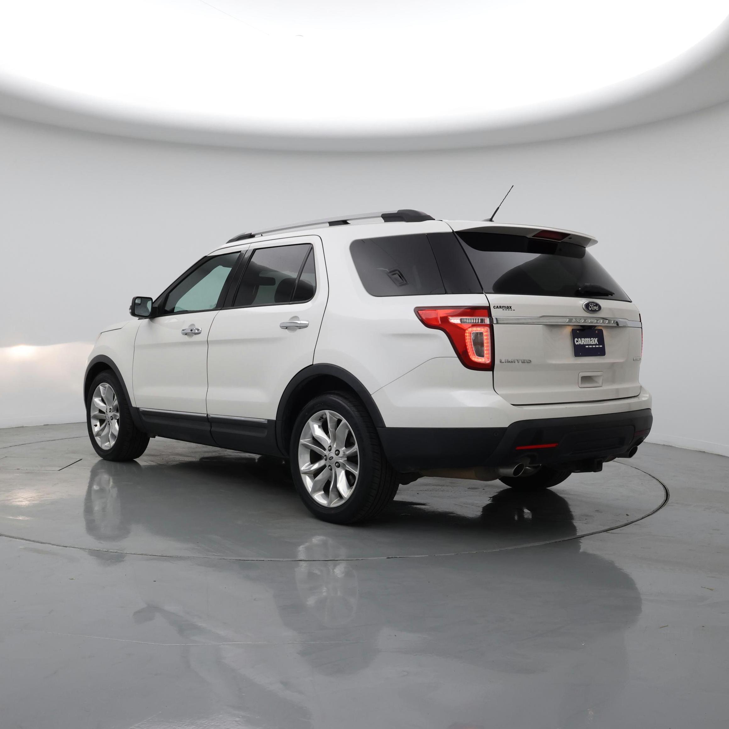 Thumbnail: 2015 Ford Explorer - 2