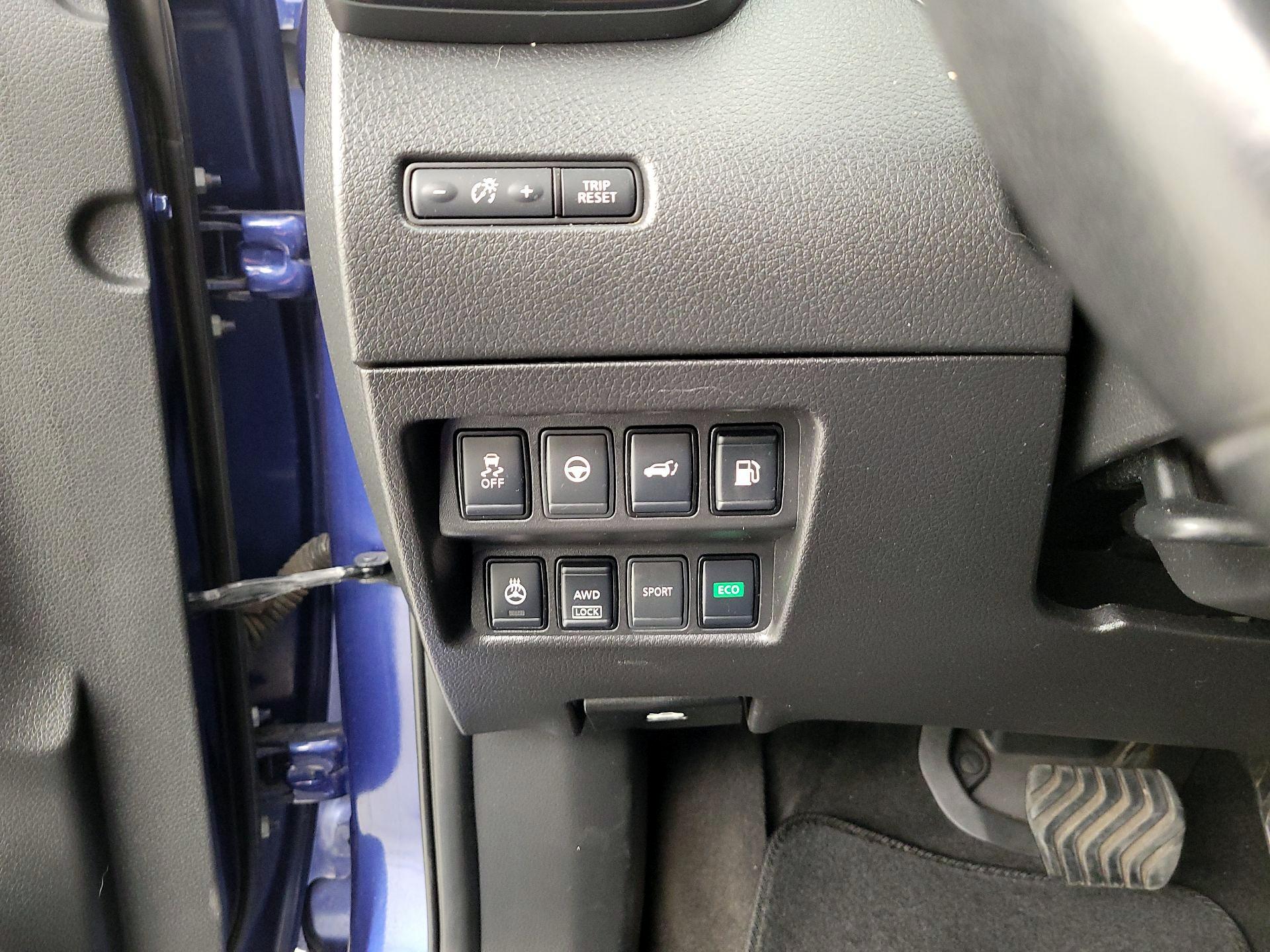 Thumbnail: 2019 Nissan Rogue - 13