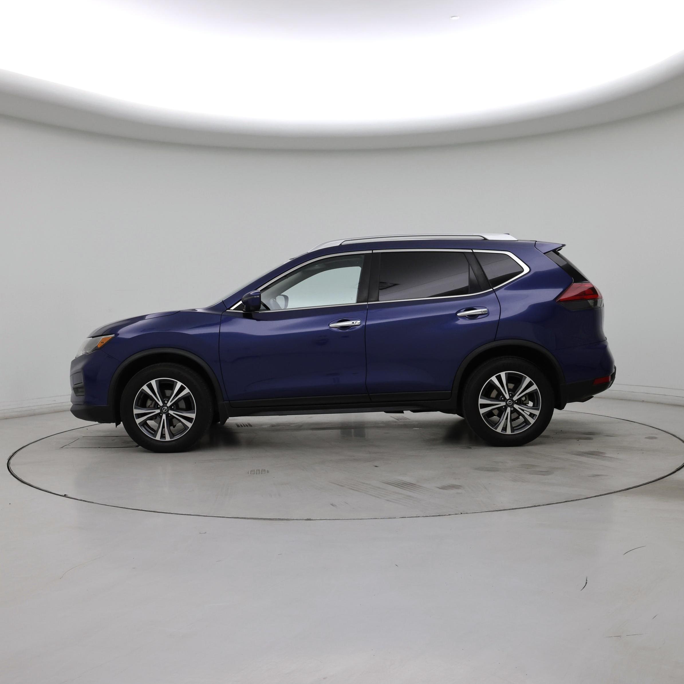 Thumbnail: 2019 Nissan Rogue - 3