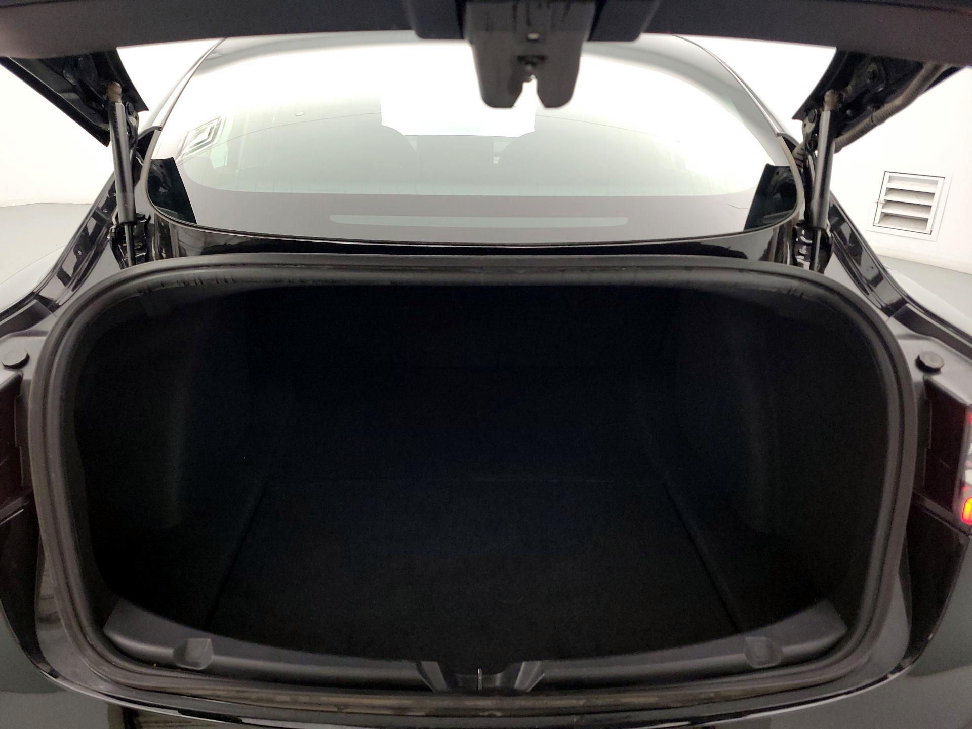 Thumbnail: 2020 Tesla Model 3 - 20