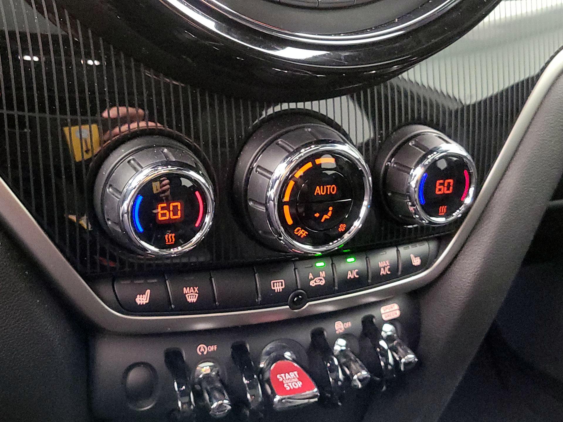 Thumbnail: 2020 MINI Cooper Countryman - 16