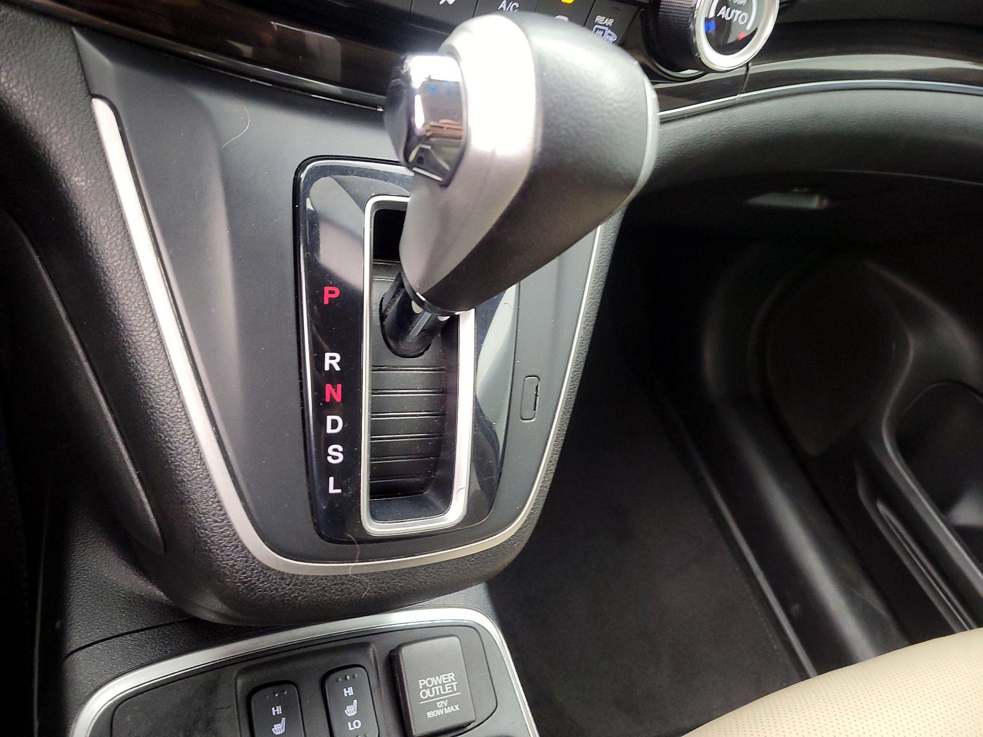 Thumbnail: 2015 Honda CR-V - 17