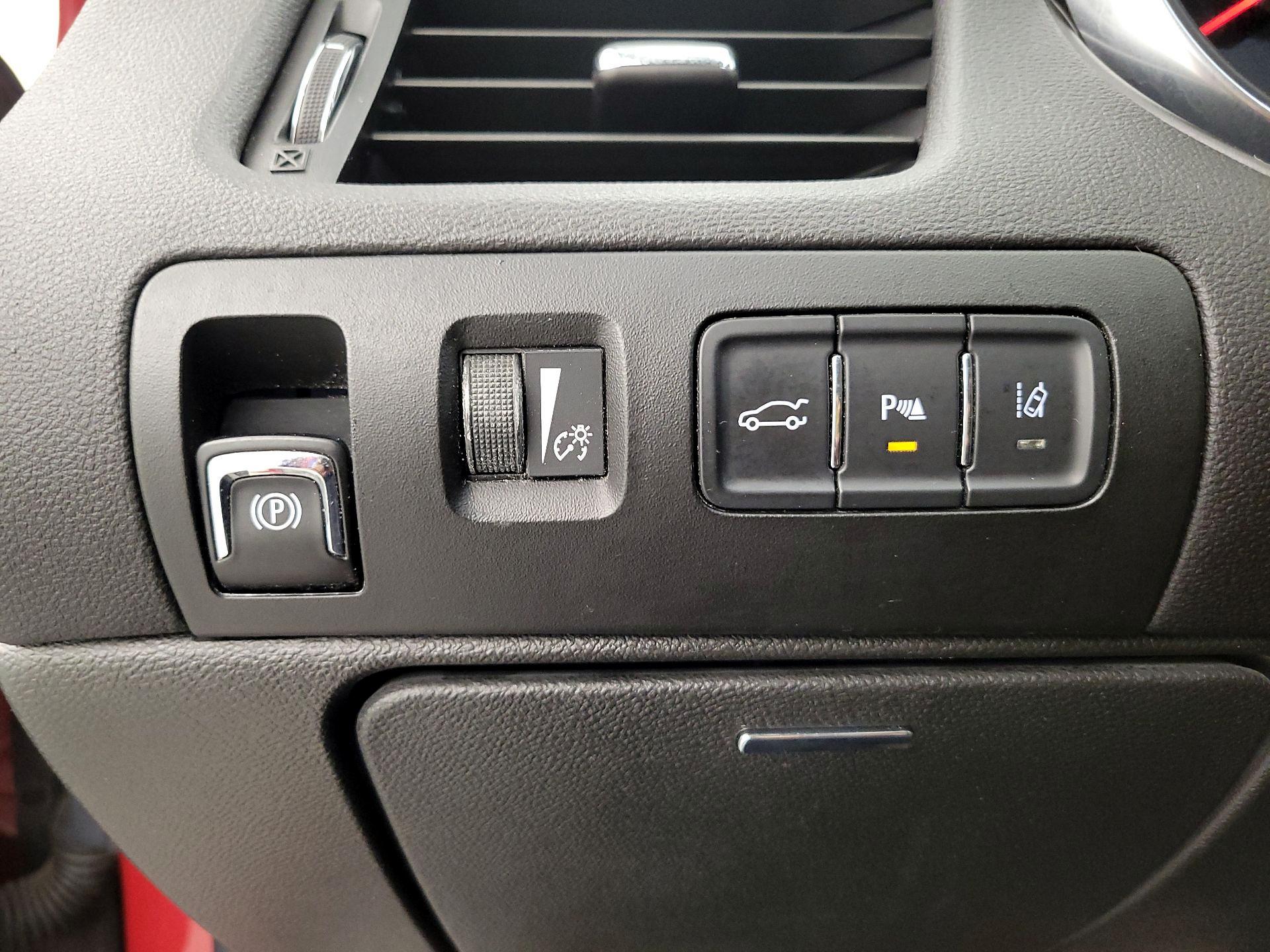 Thumbnail: 2015 Chevrolet Impala - 13