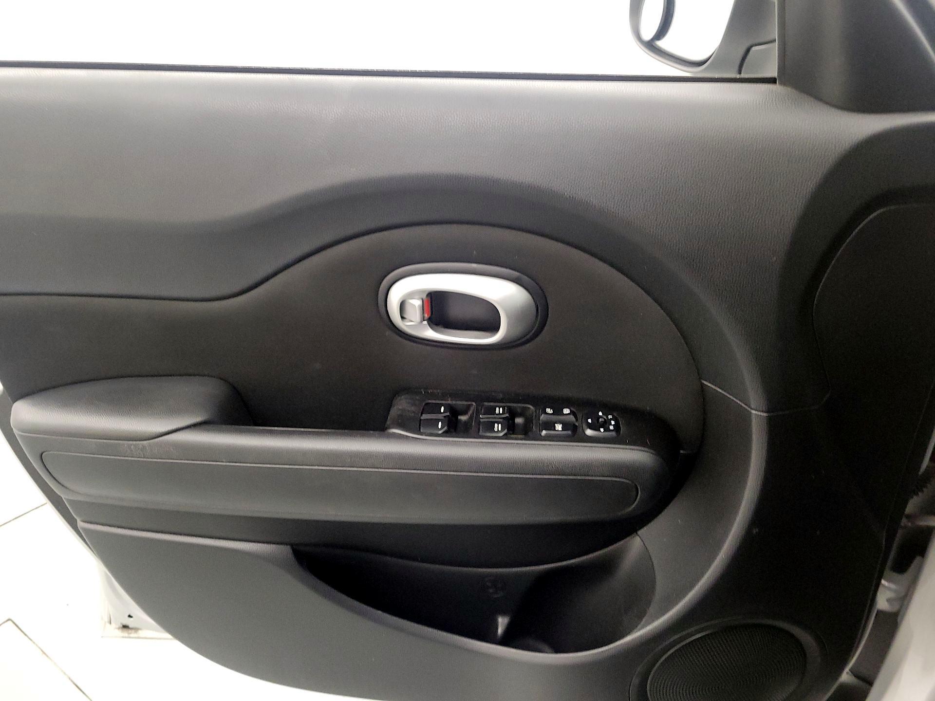 Thumbnail: 2014 Kia Soul - 12