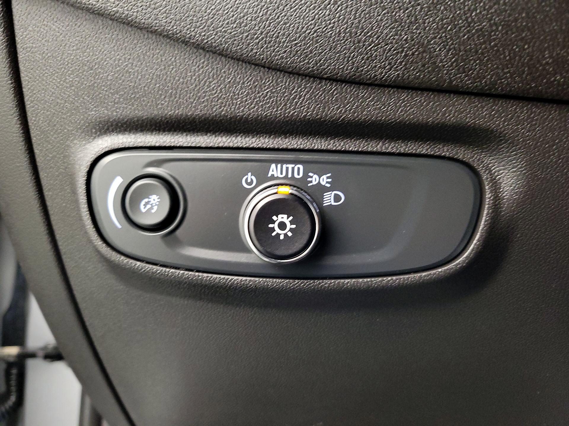 Thumbnail: 2024 Chevrolet Equinox - 13