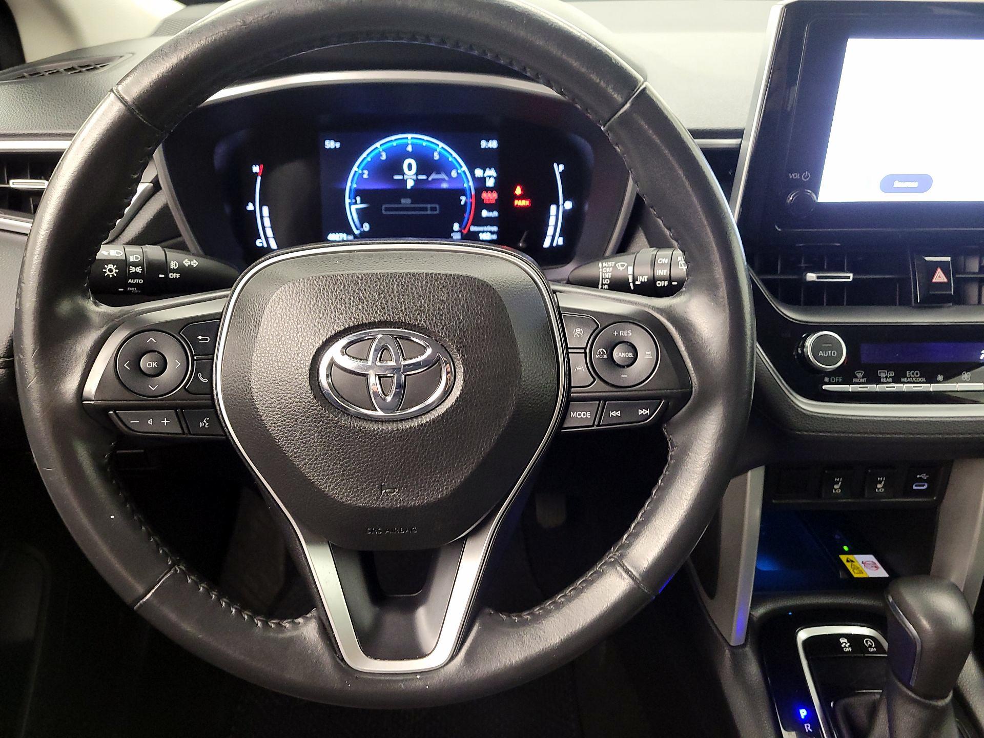 Thumbnail: 2023 Toyota Corolla Cross - 10