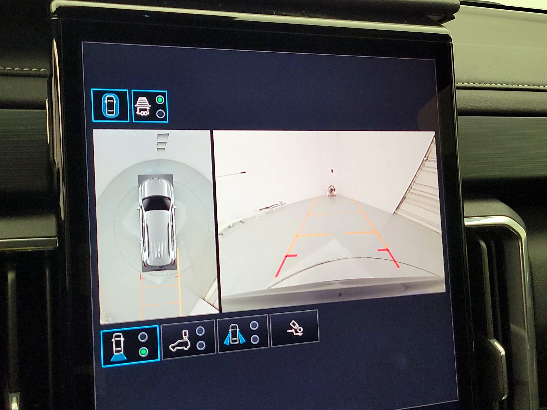 Thumbnail: 2025 GMC Acadia - 14