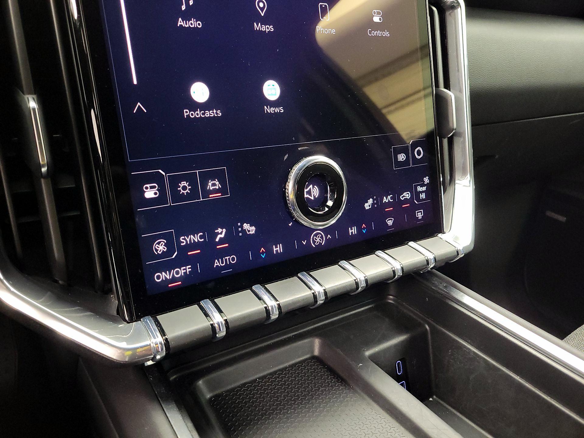 Thumbnail: 2025 GMC Acadia - 16