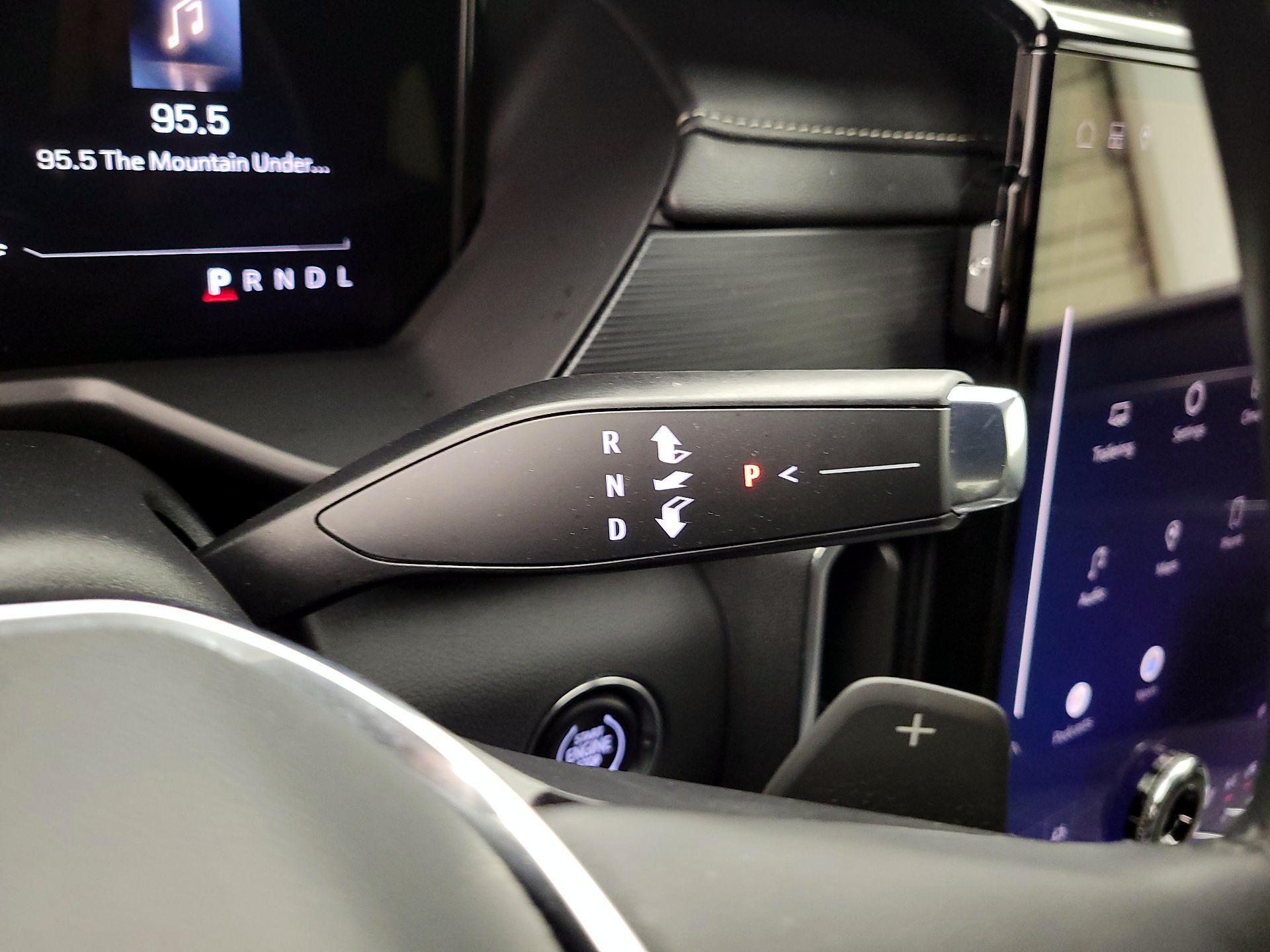 Thumbnail: 2025 GMC Acadia - 17