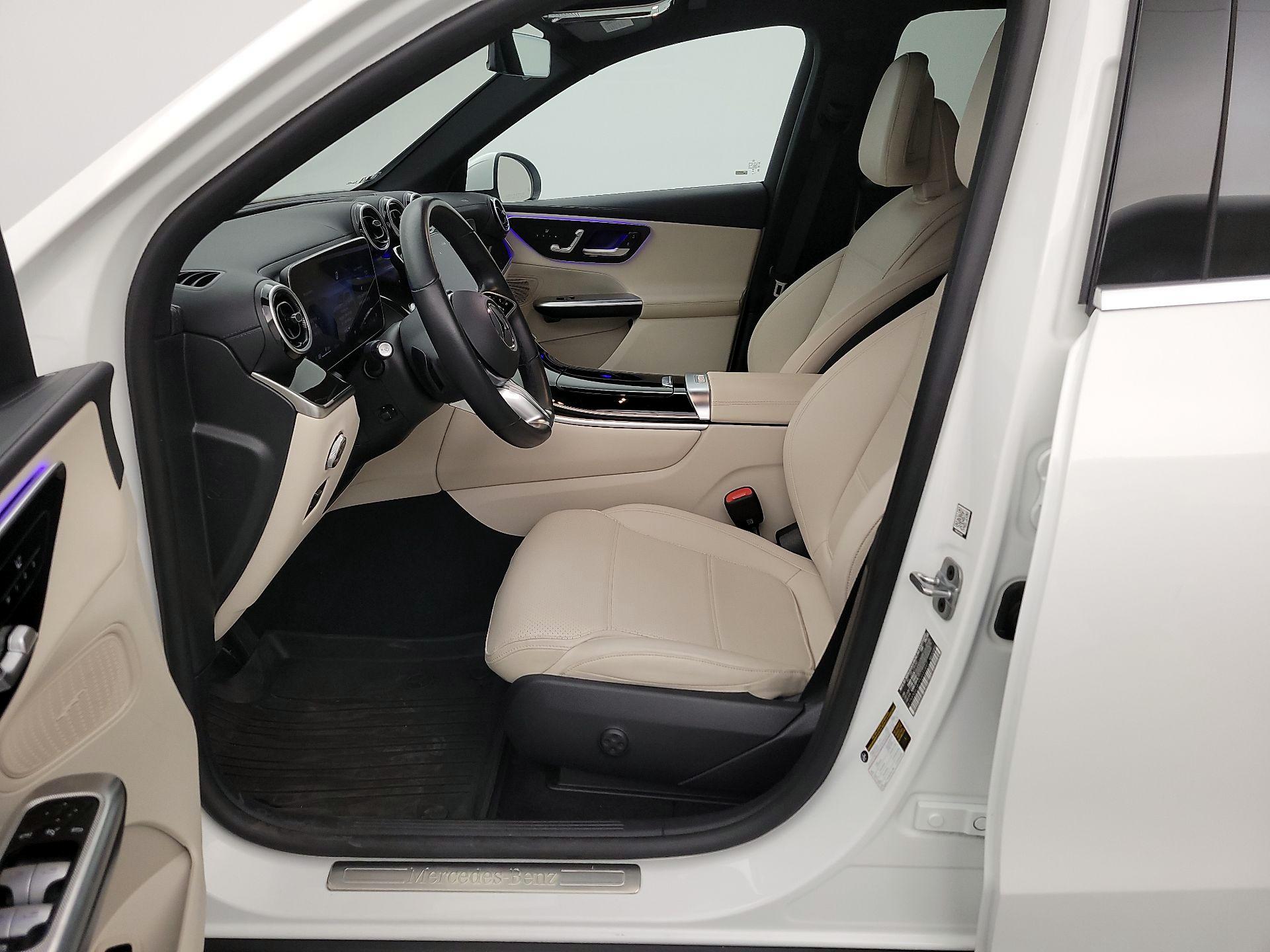 Thumbnail: 2023 Mercedes-Benz GLC - 11