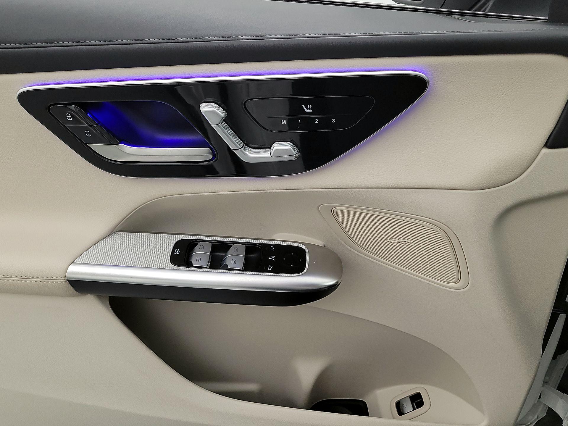 Thumbnail: 2023 Mercedes-Benz GLC - 12