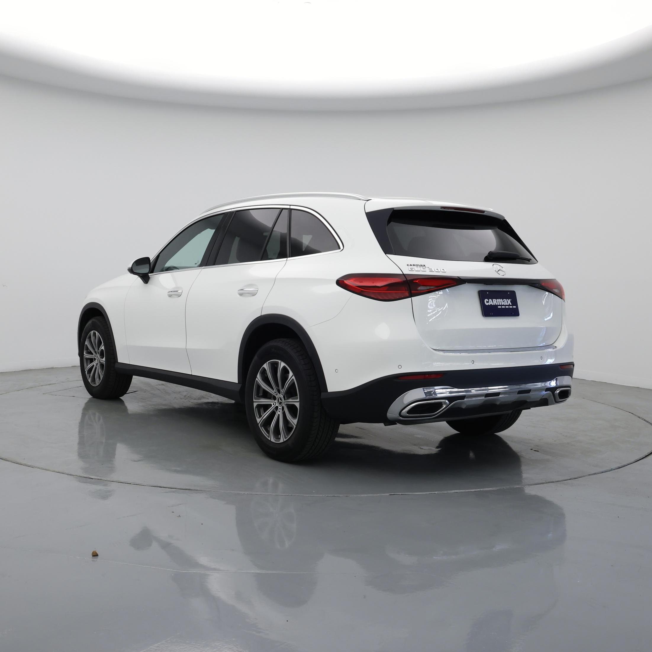 Thumbnail: 2023 Mercedes-Benz GLC - 2