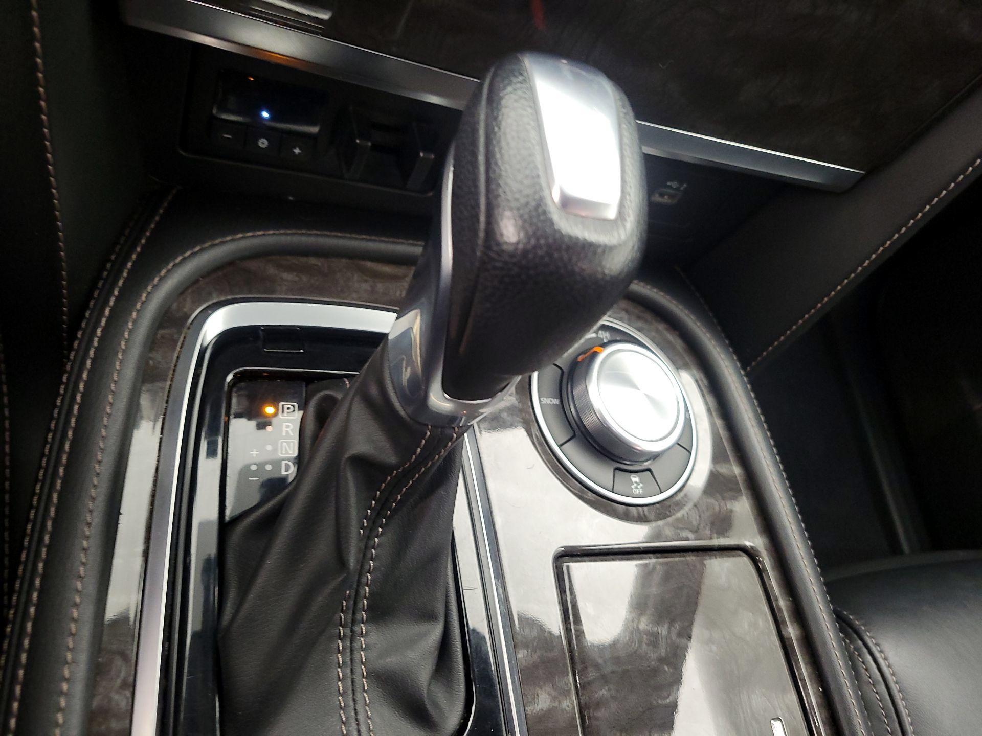 Thumbnail: 2022 Nissan Armada - 17