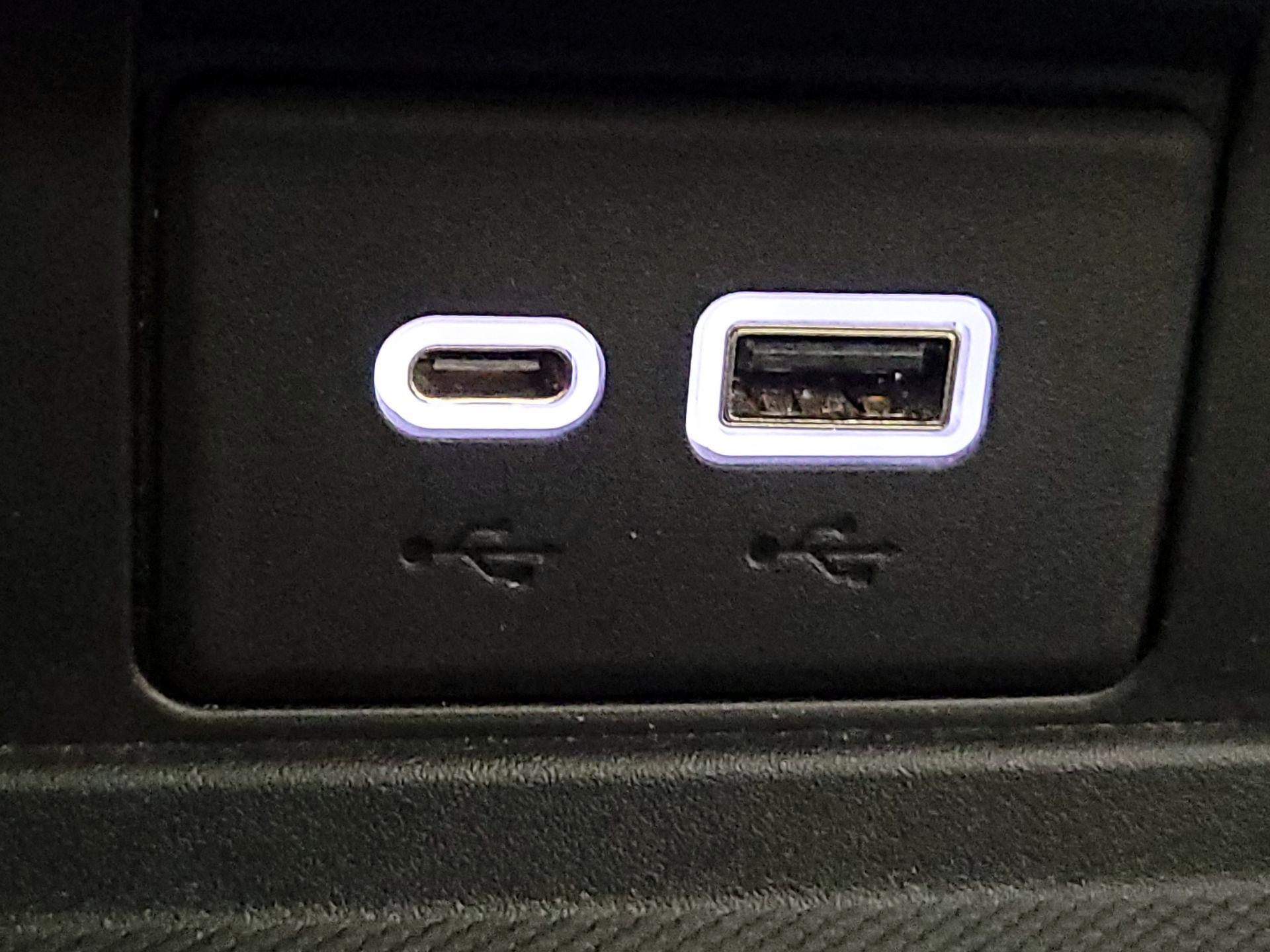 Thumbnail: 2021 GMC Yukon - 19