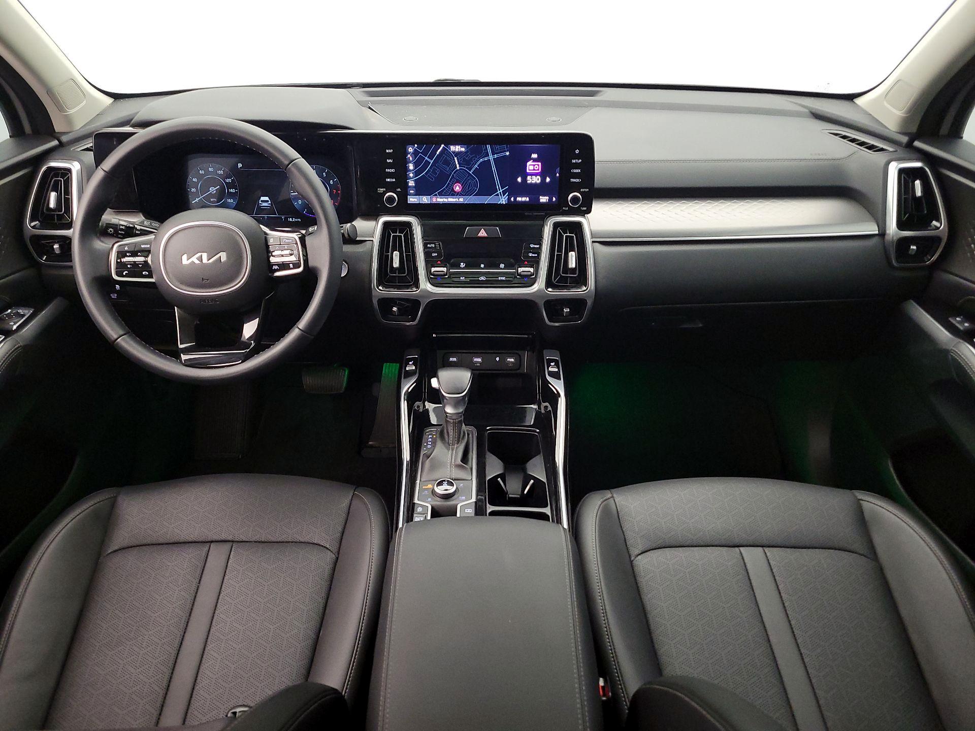 Thumbnail: 2023 Kia Sorento - 9