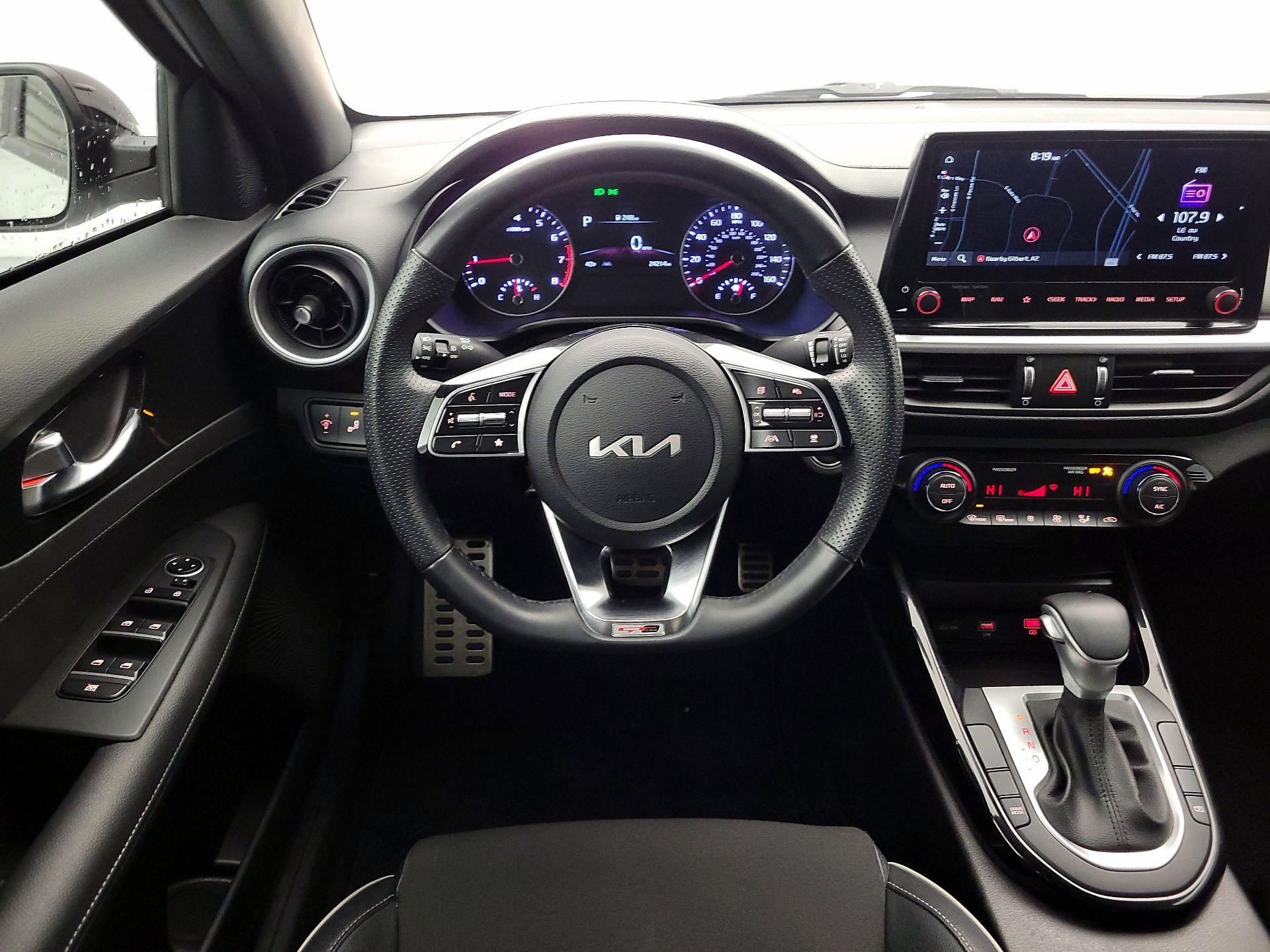 Thumbnail: 2023 Kia Forte - 10