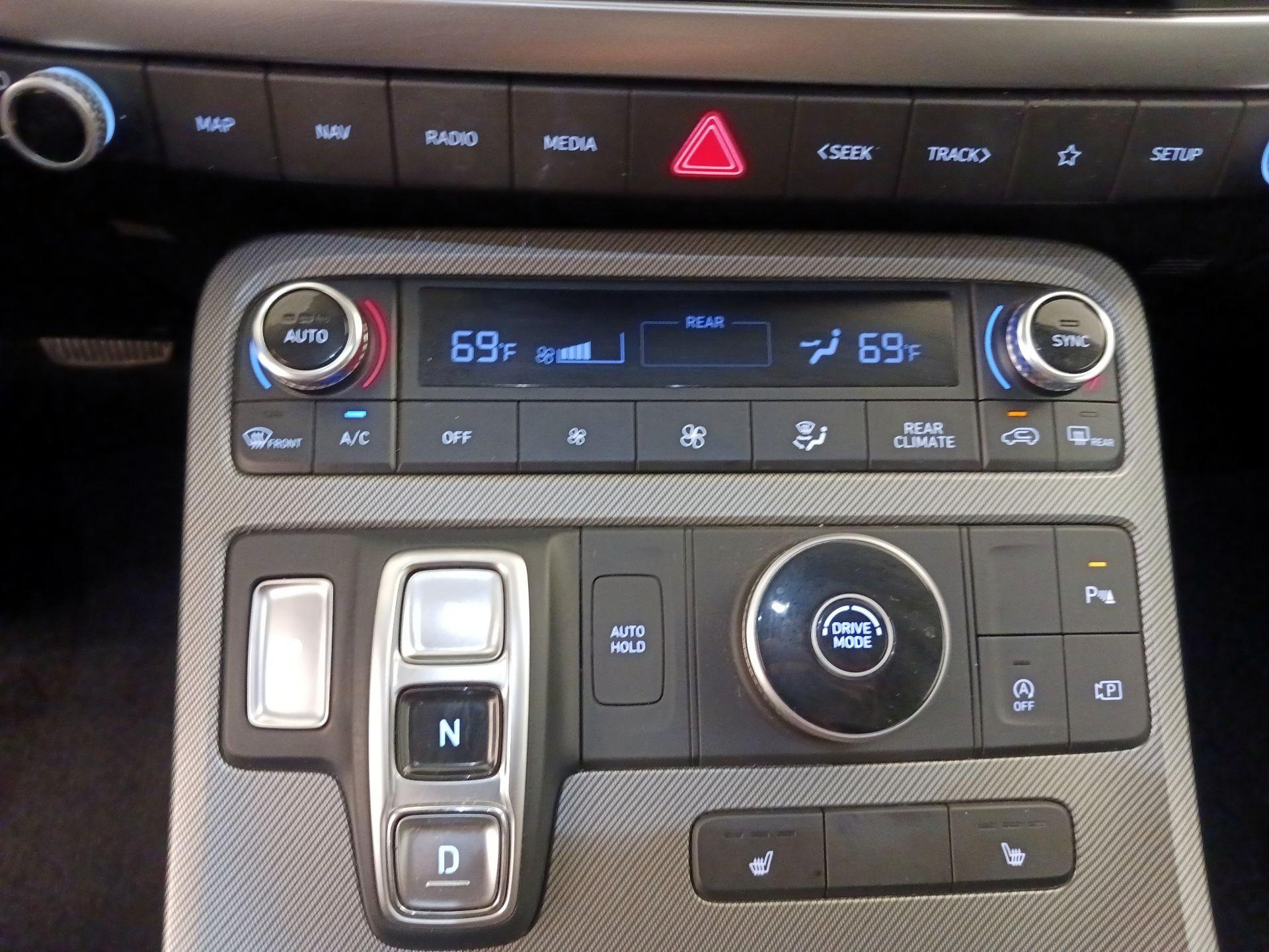 Thumbnail: 2023 Hyundai Palisade - 17