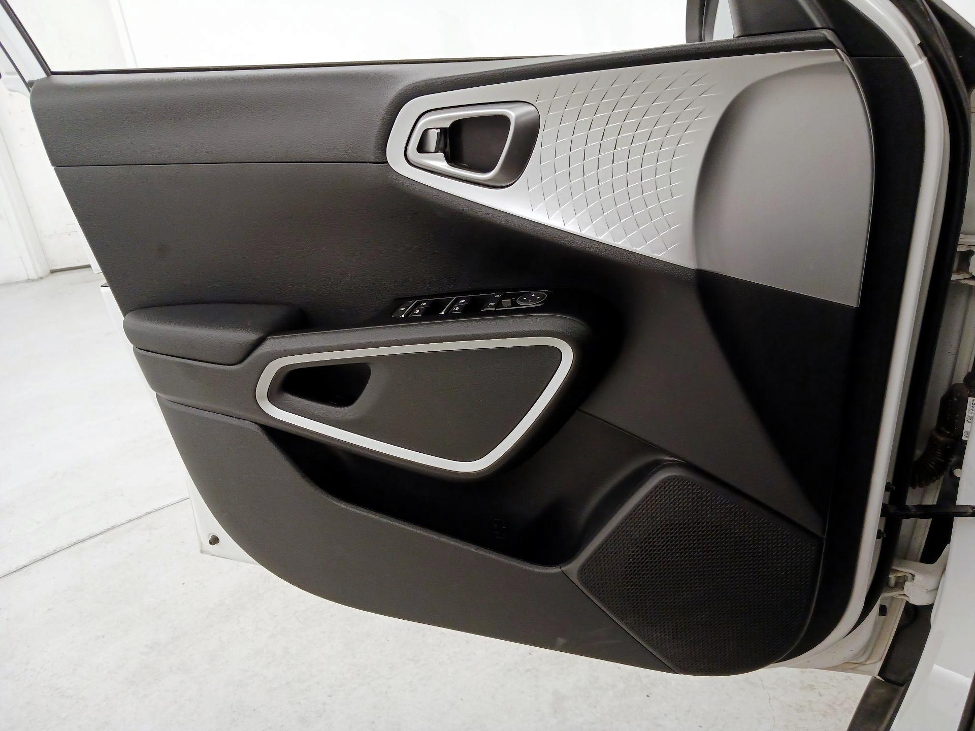 Thumbnail: 2022 Kia Soul - 12