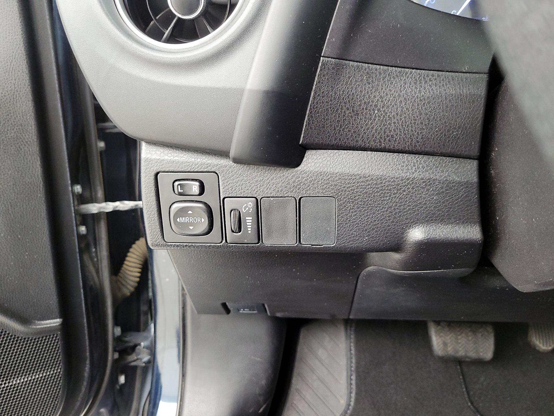 Thumbnail: 2019 Toyota Corolla - 13