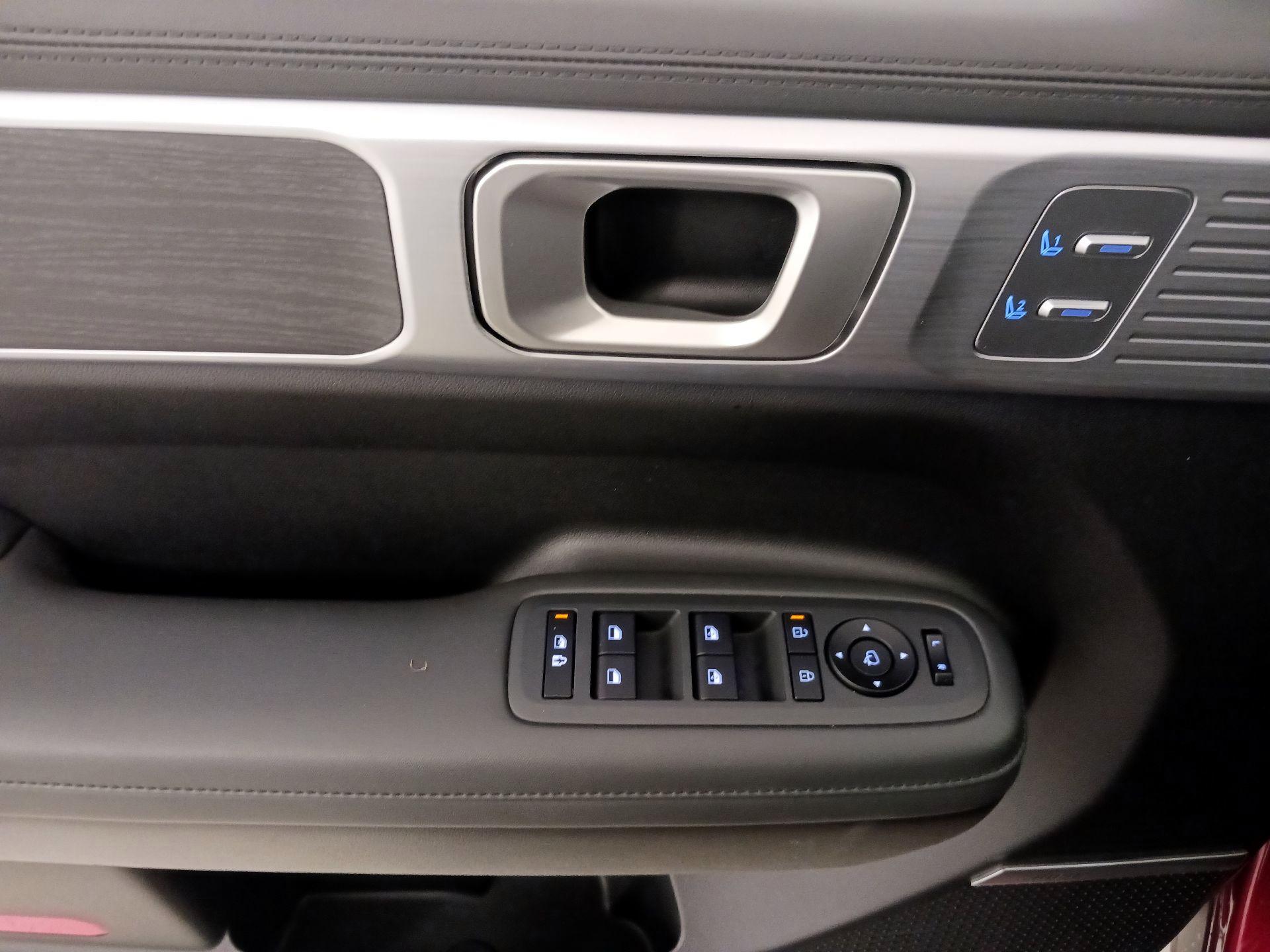 Thumbnail: 2025 Hyundai Santa Fe - 12