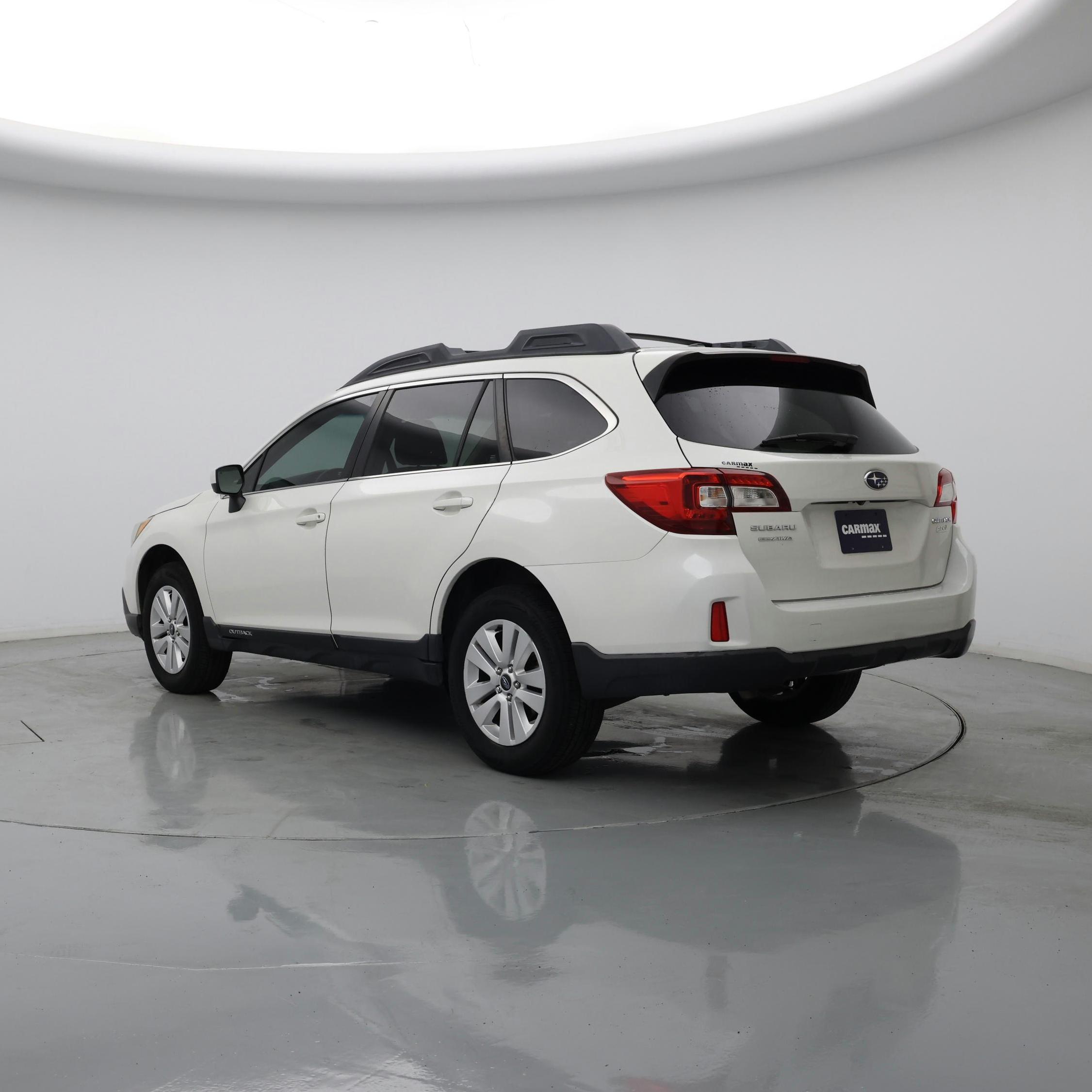 Thumbnail: 2015 Subaru Outback - 2
