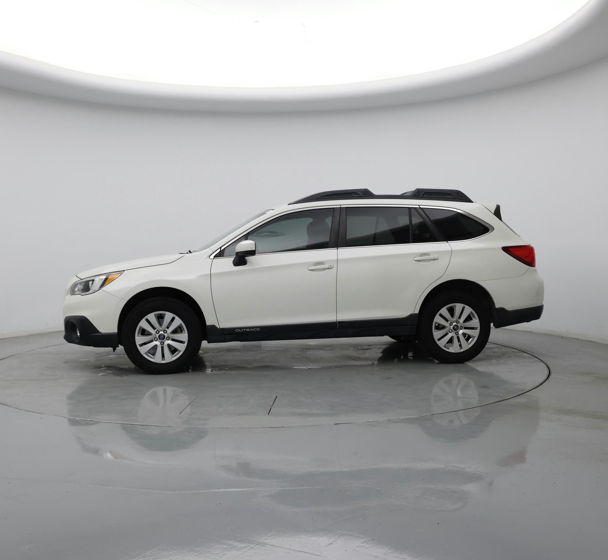 Thumbnail: 2015 Subaru Outback - 3