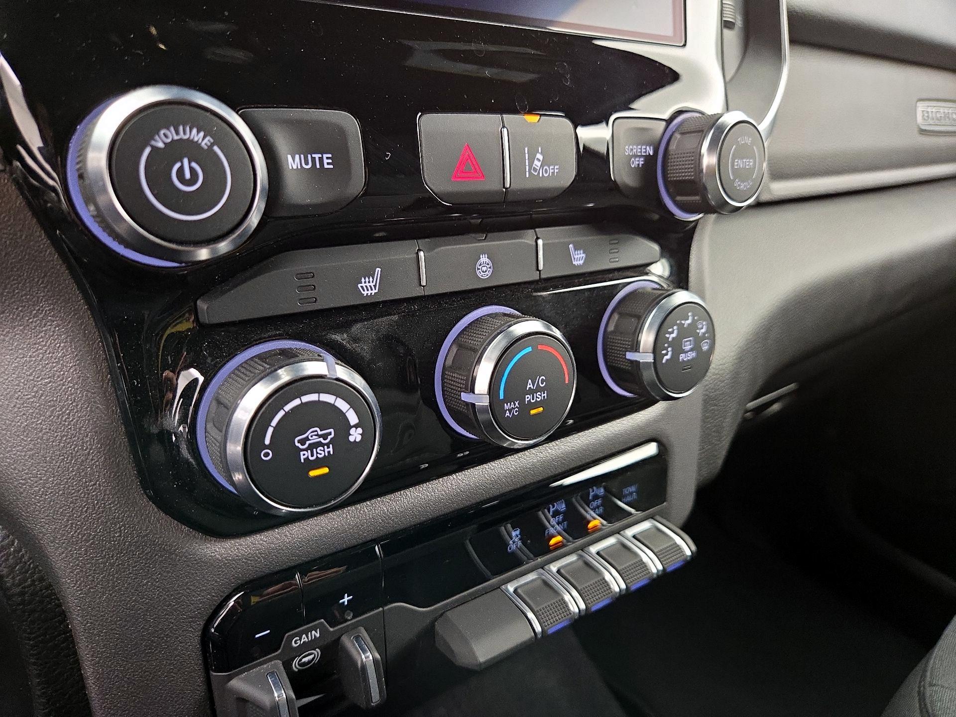 Thumbnail: 2025 RAM 1500 - 16