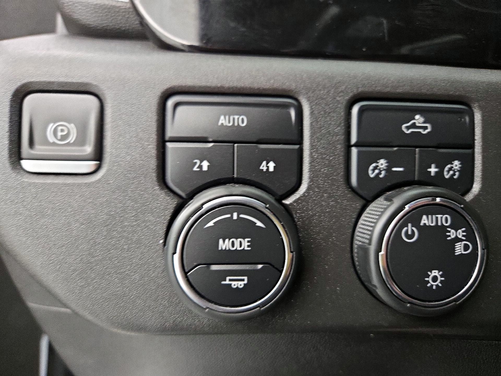 Thumbnail: 2023 Chevrolet Silverado 1500 - 13