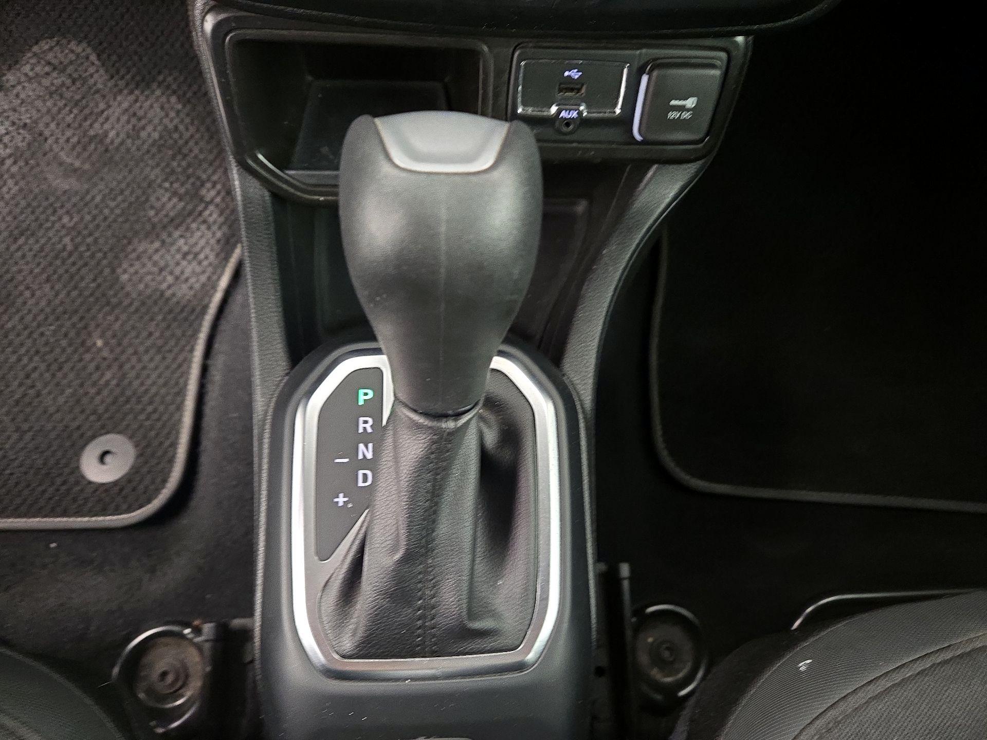 Thumbnail: 2020 Jeep Renegade - 17