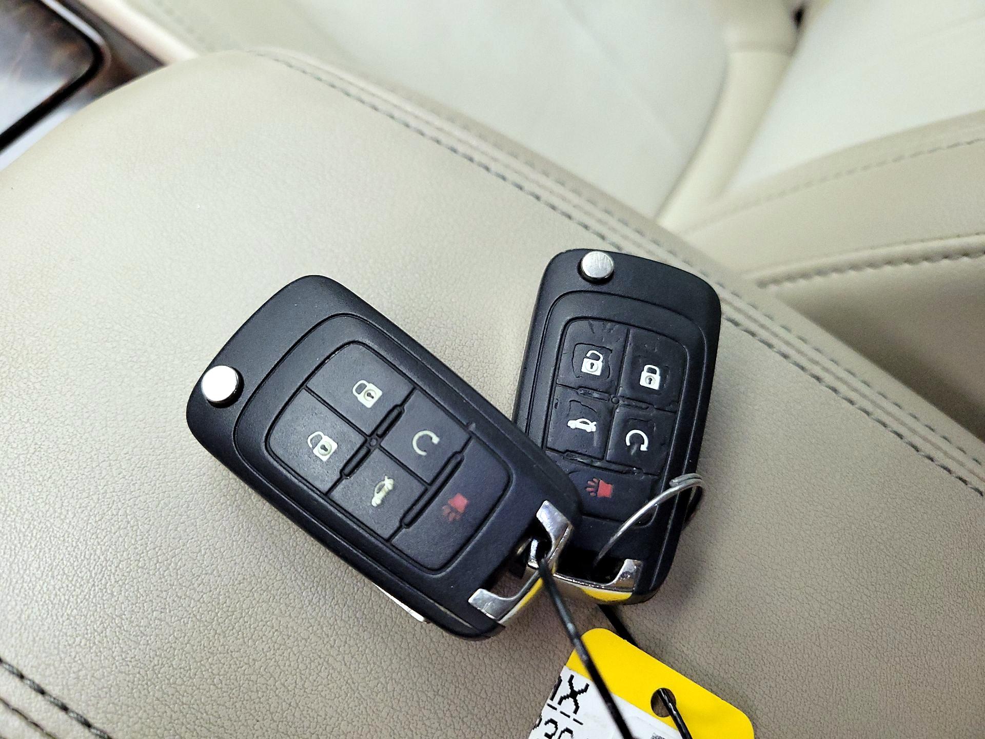 Thumbnail: 2014 Buick LaCrosse - 20