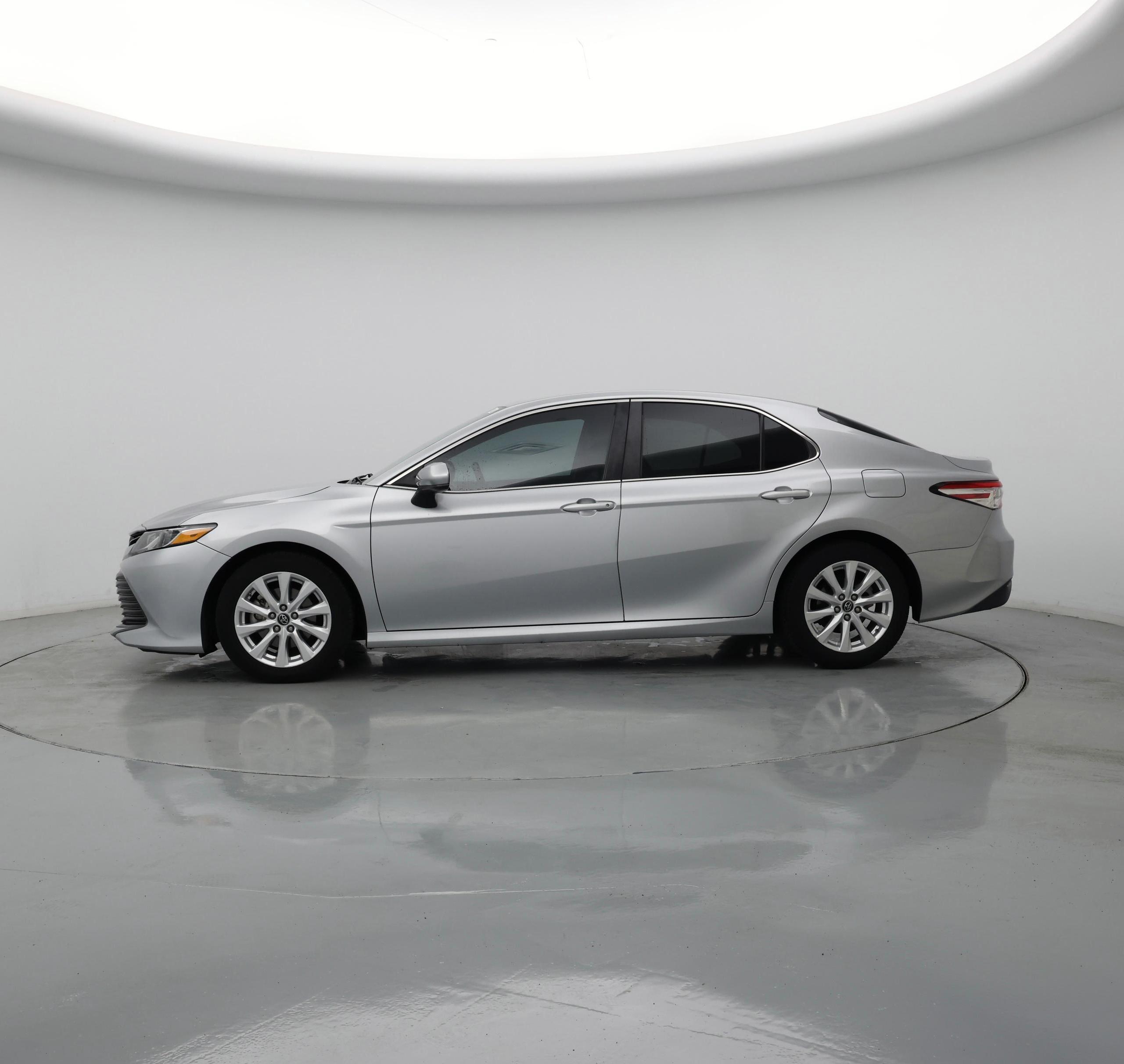 Thumbnail: 2018 Toyota Camry - 3