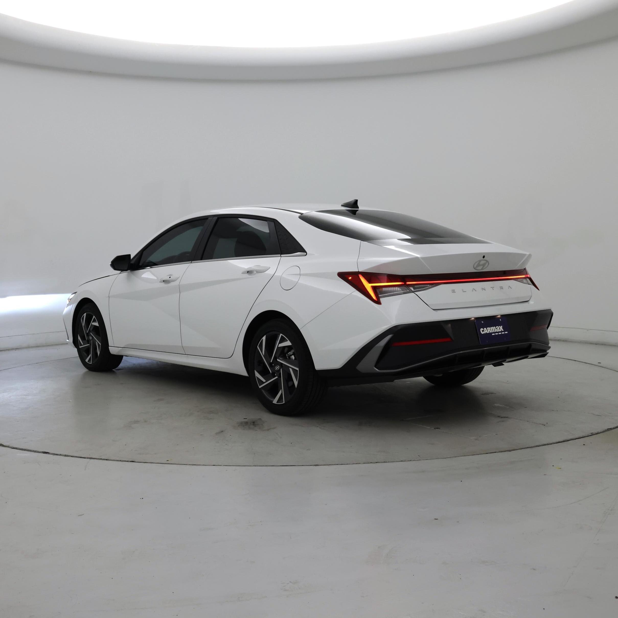 Thumbnail: 2025 Hyundai Elantra - 2