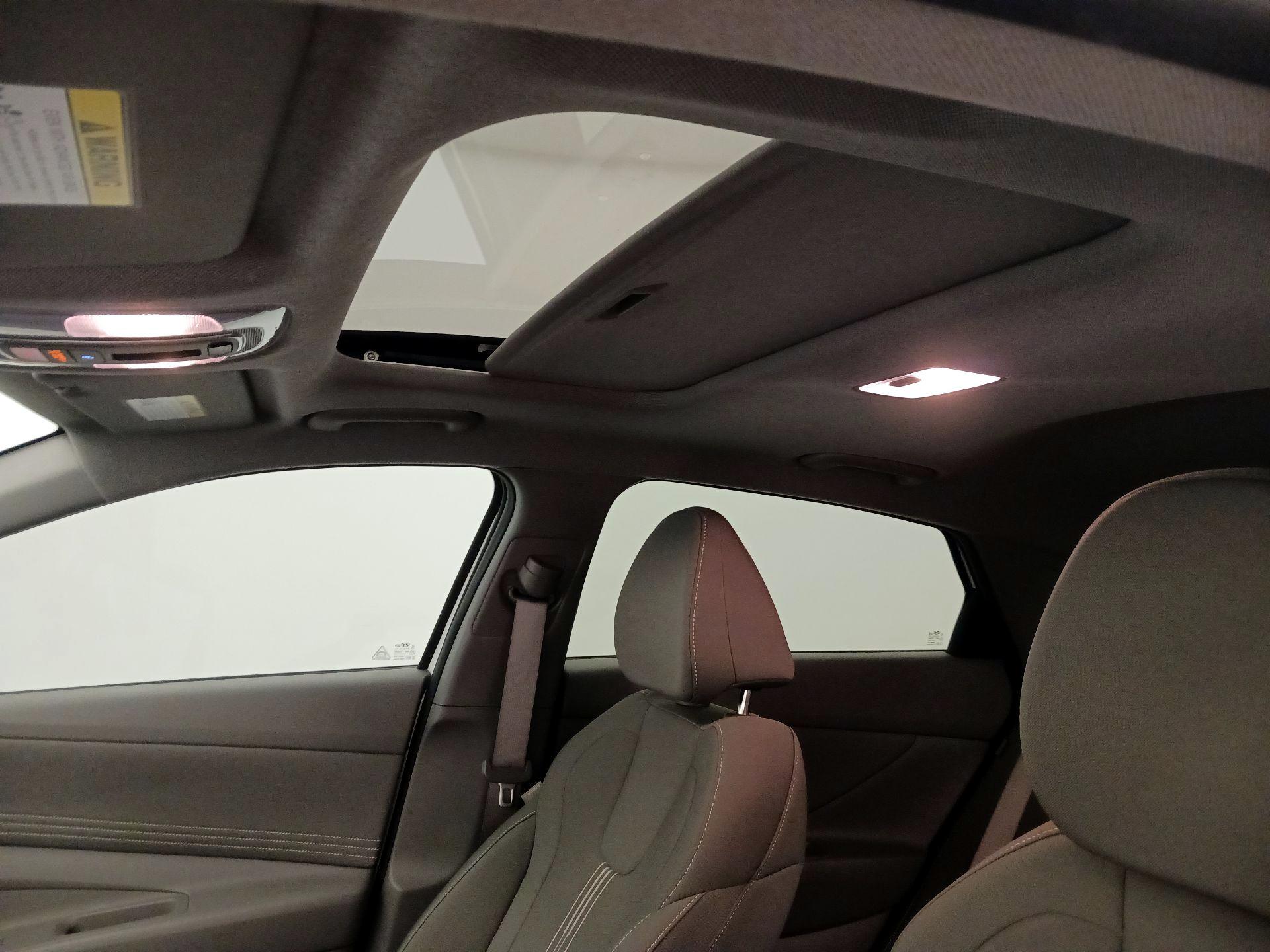 Thumbnail: 2025 Hyundai Elantra - 20