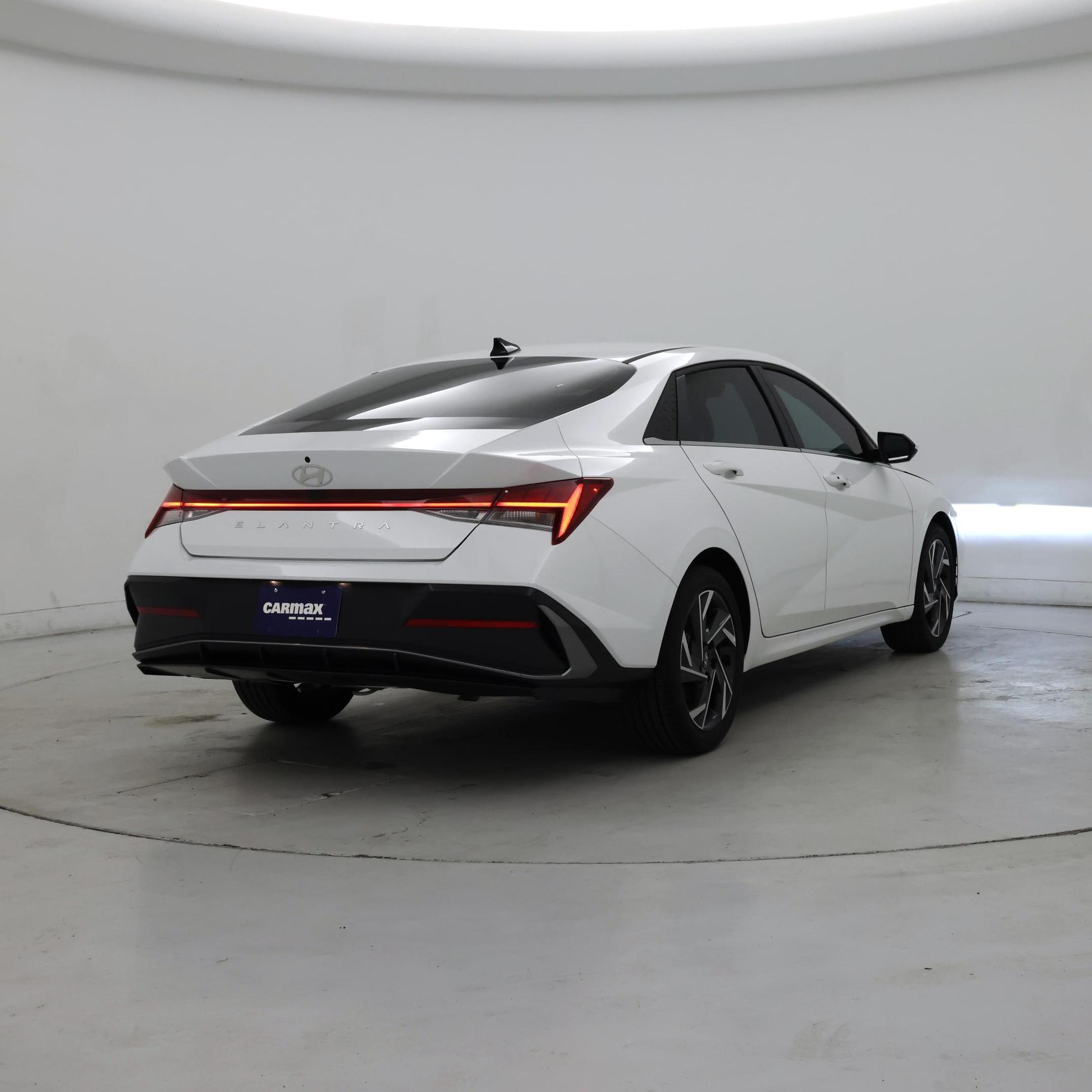 Thumbnail: 2025 Hyundai Elantra - 8