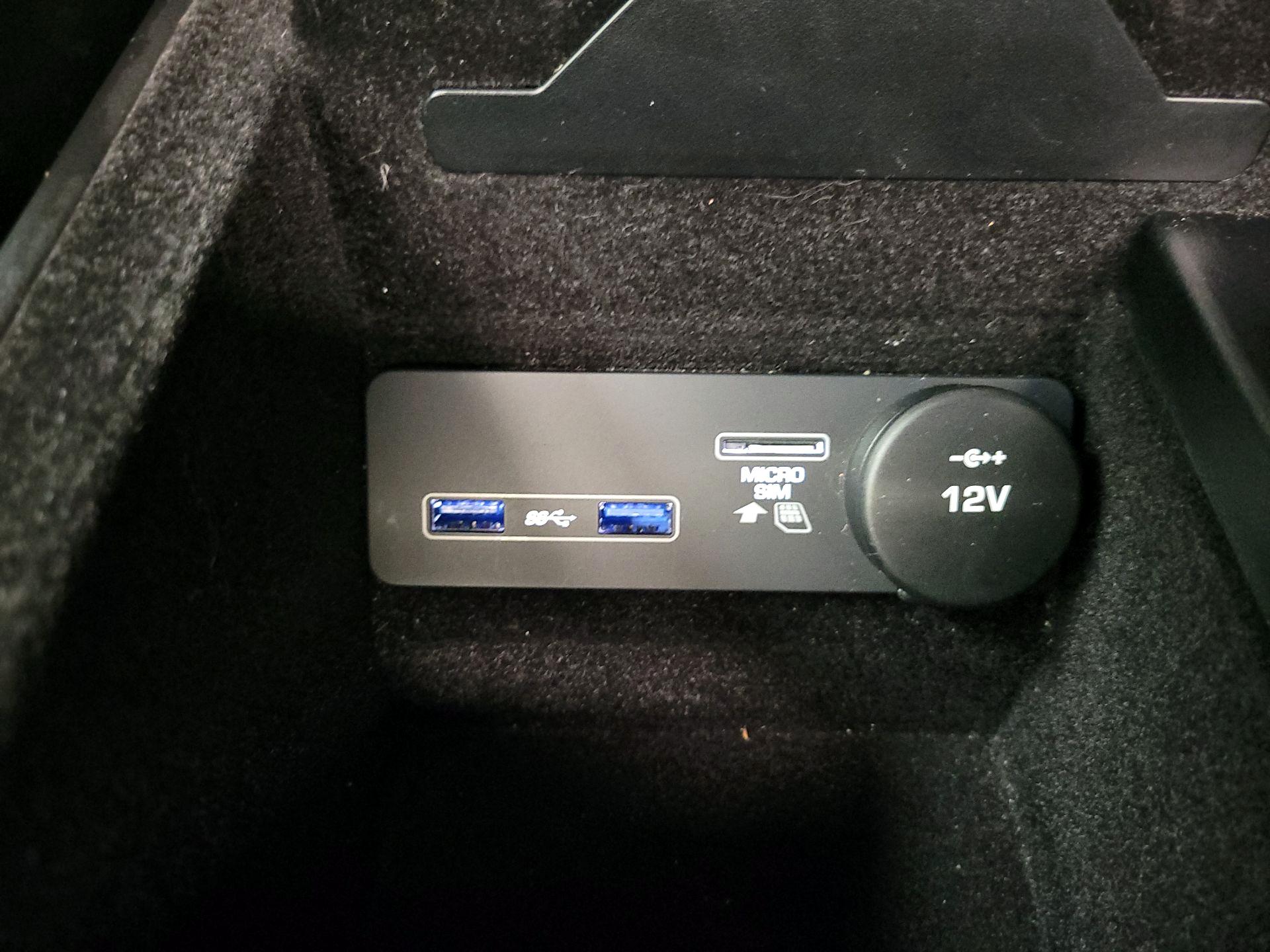 Thumbnail: 2020 Jaguar F-Type - 18