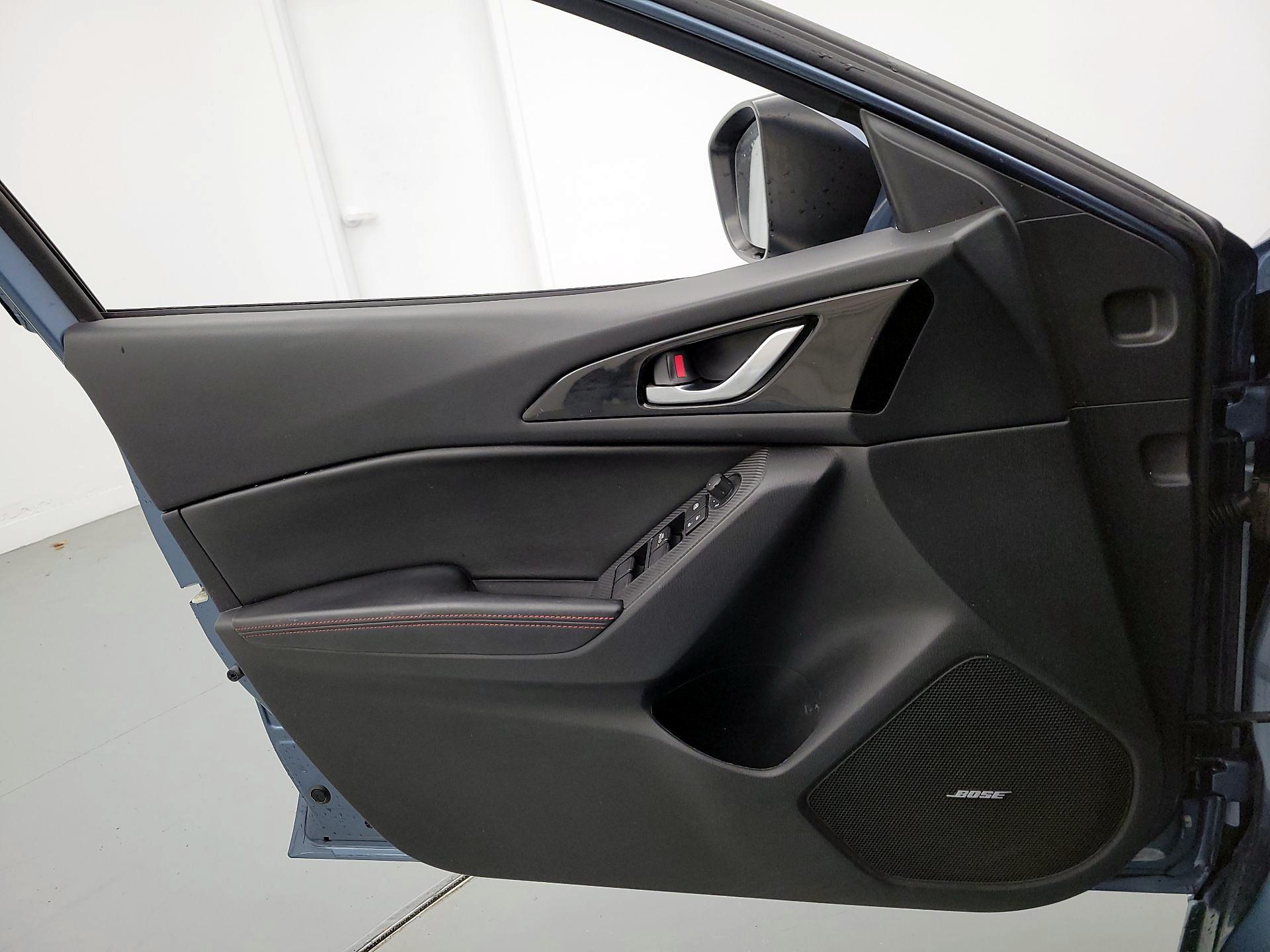 Thumbnail: 2015 Mazda Mazda3 - 12