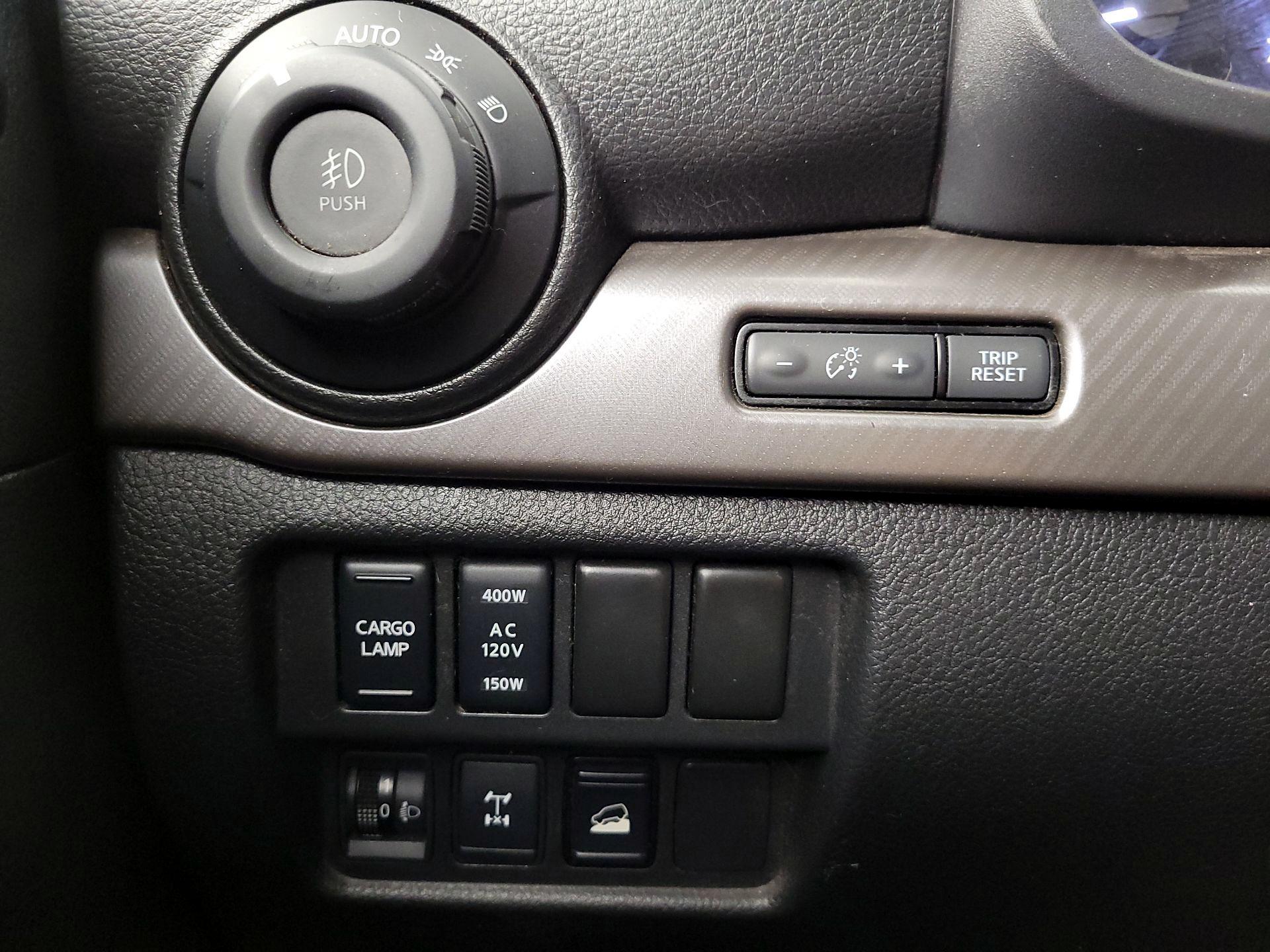 Thumbnail: 2020 Nissan Titan - 13