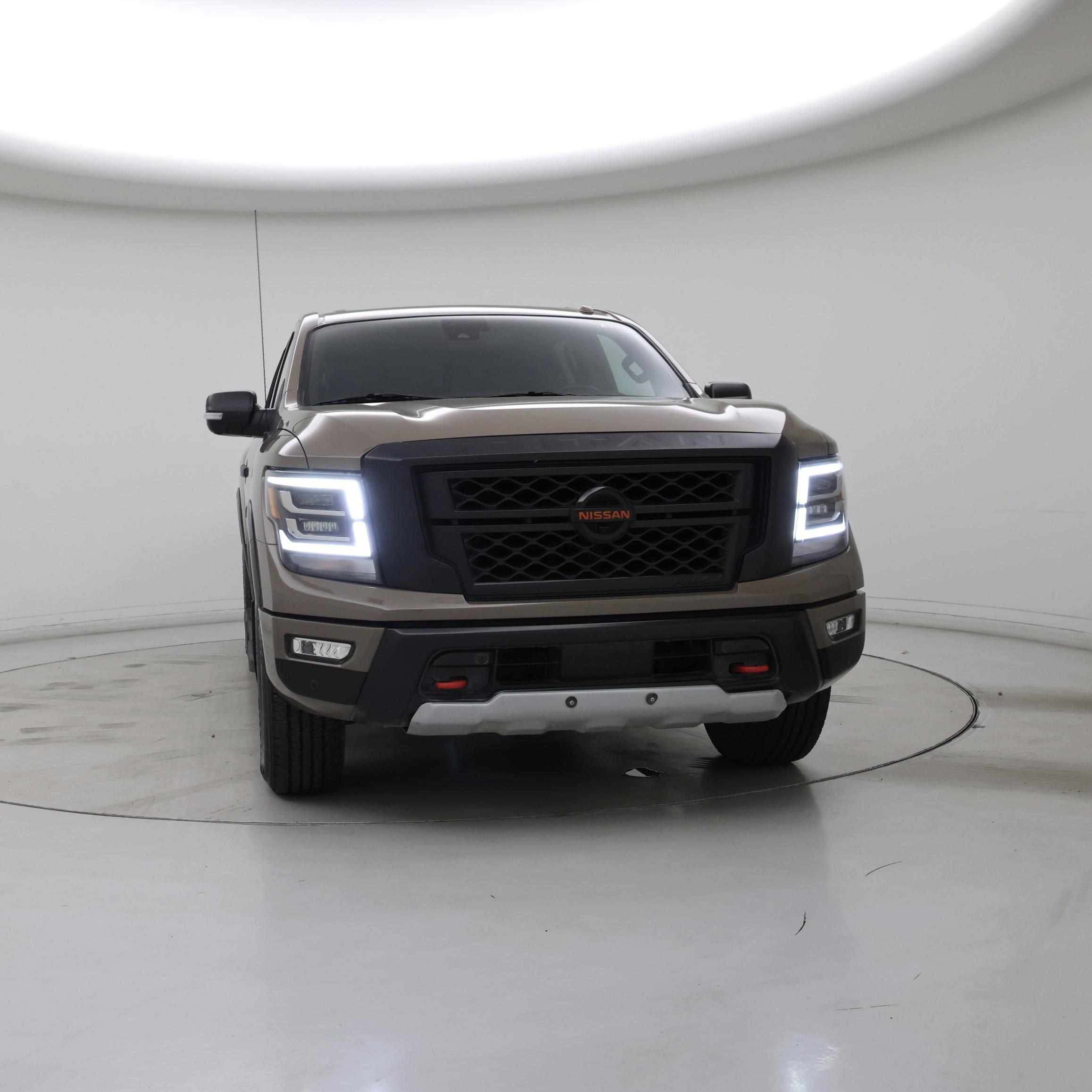 Thumbnail: 2020 Nissan Titan - 5