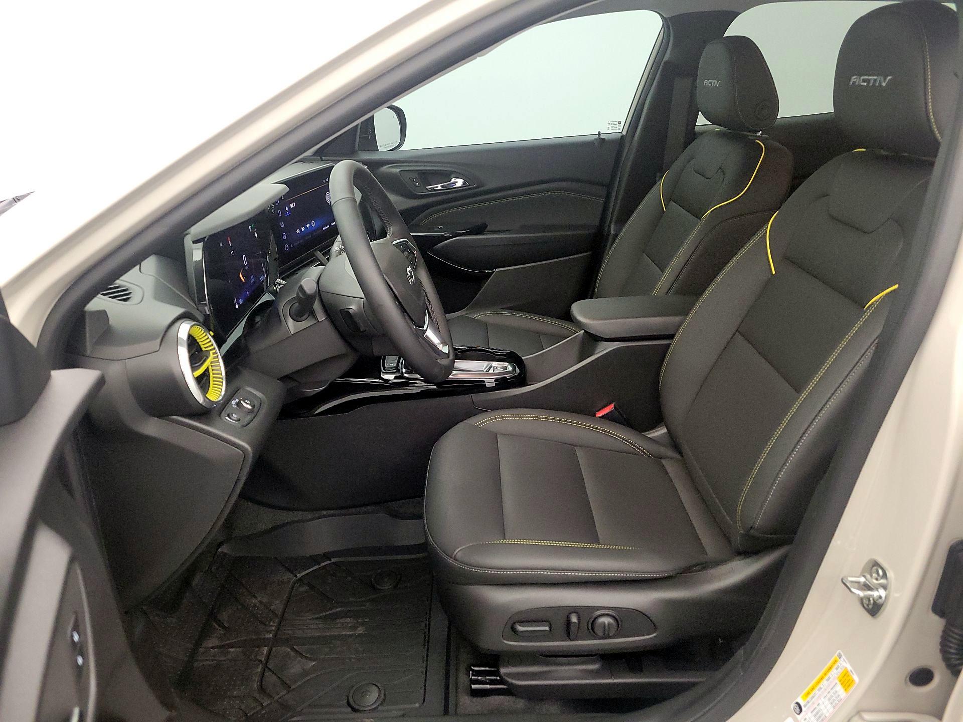 Thumbnail: 2026 Chevrolet Trax - 11