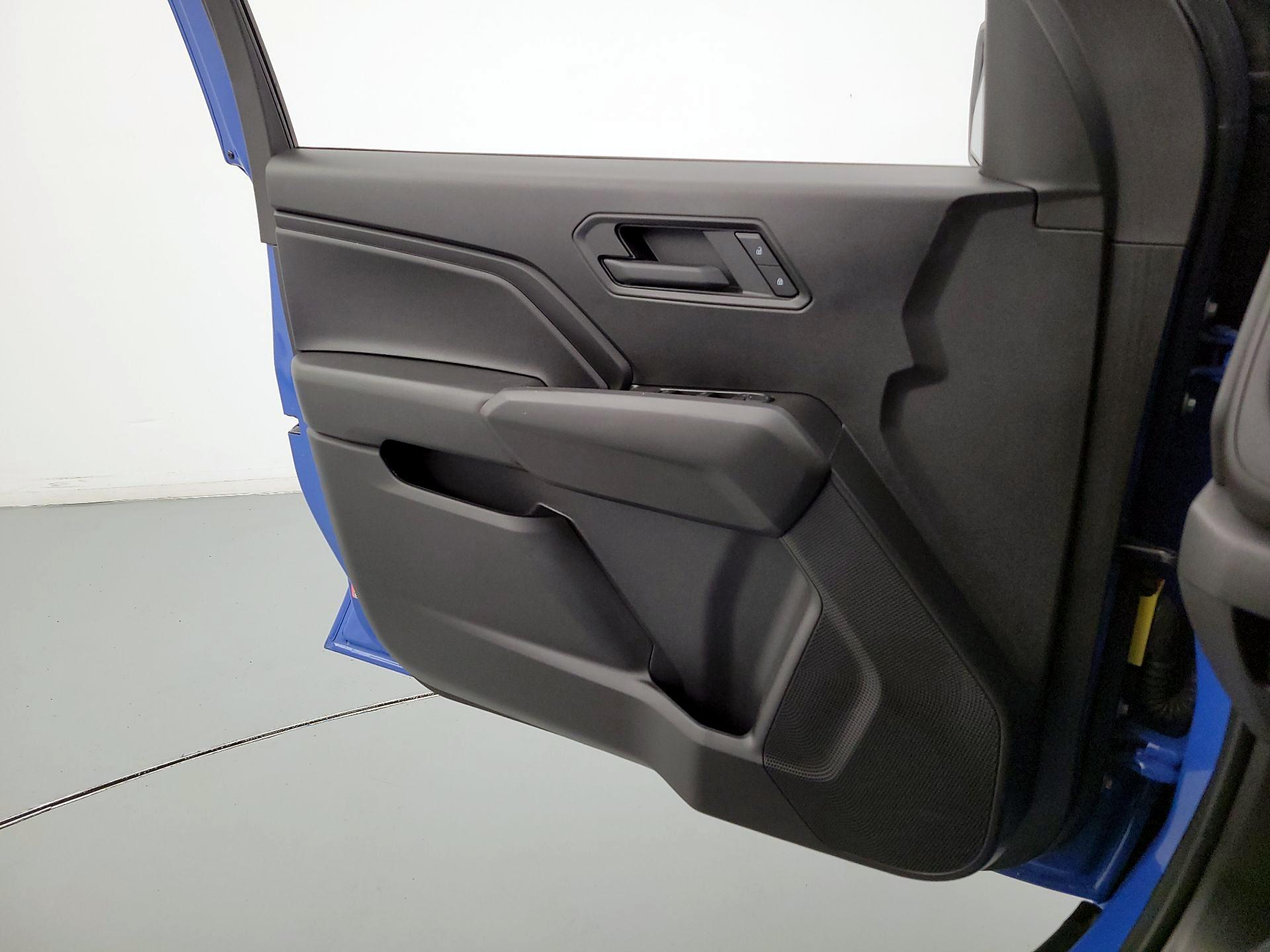 Thumbnail: 2026 Chevrolet Colorado - 12