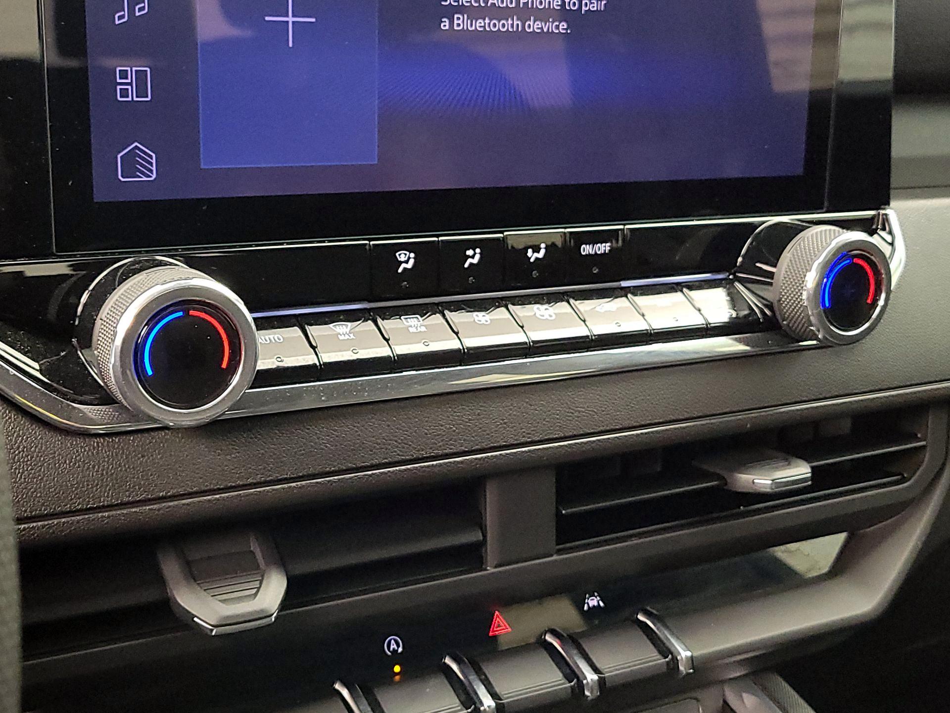 Thumbnail: 2026 Chevrolet Colorado - 17